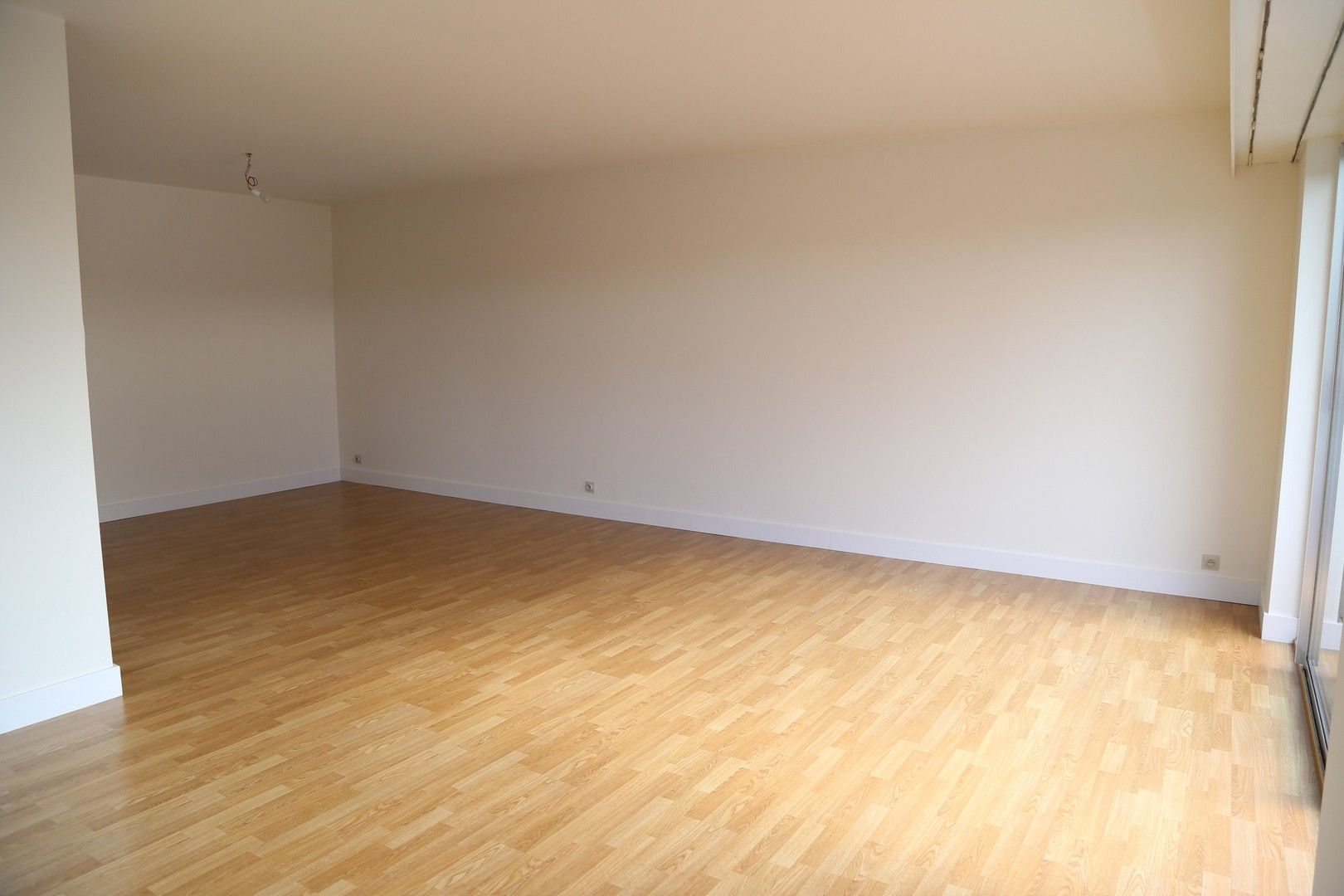 Appartement met 2 slaapkamers, terras én garagebox. foto 5
