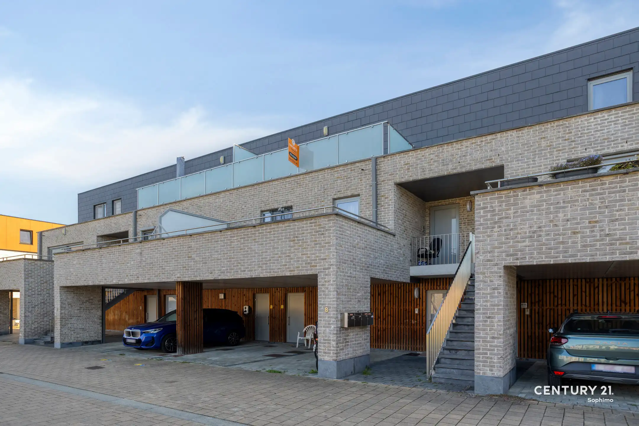 Recent 2 slaapkamer appartement met 3 terrassen in Wezemaal foto {{pictureIndex}}