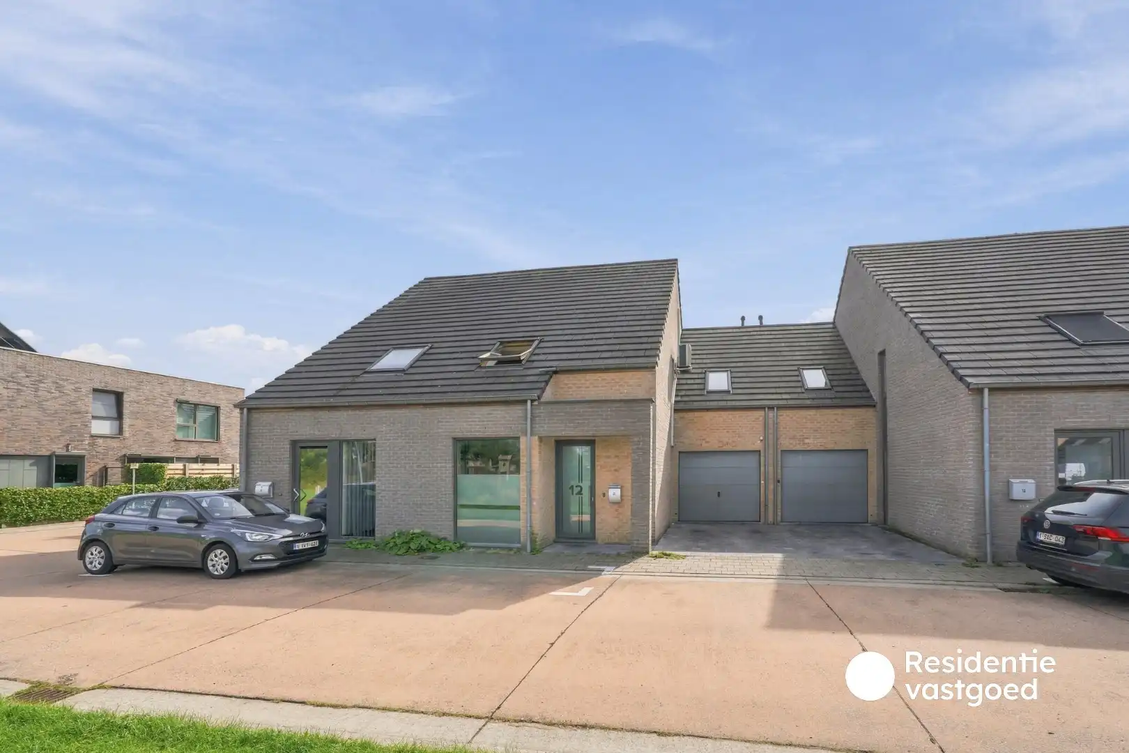 Instapklare woning te koop met garage en tuin! foto 32