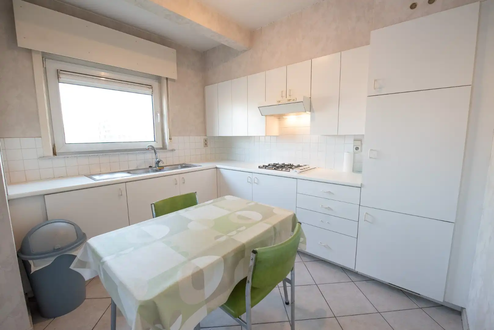 Ruim 3-slaapkamerappartement met terras TE KOOP aan de Leie in Deinze foto 6