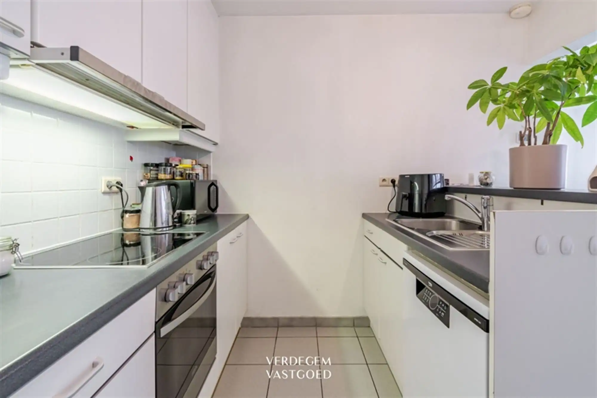 Appartement met 2 slaapkamers en zonnig terras in het dorpscentrum foto 6