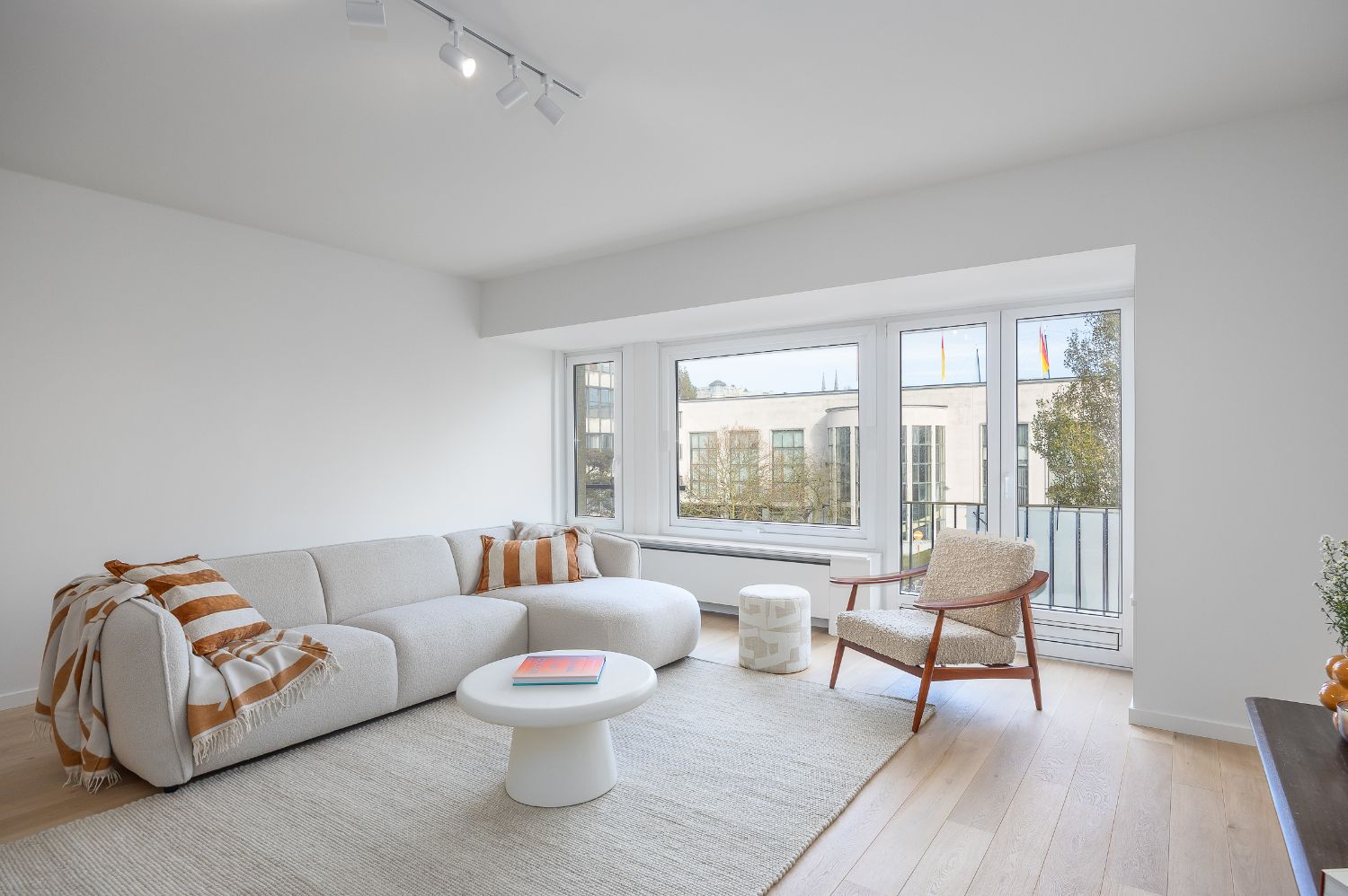 Gerenoveerd appartement met open zicht! foto 3