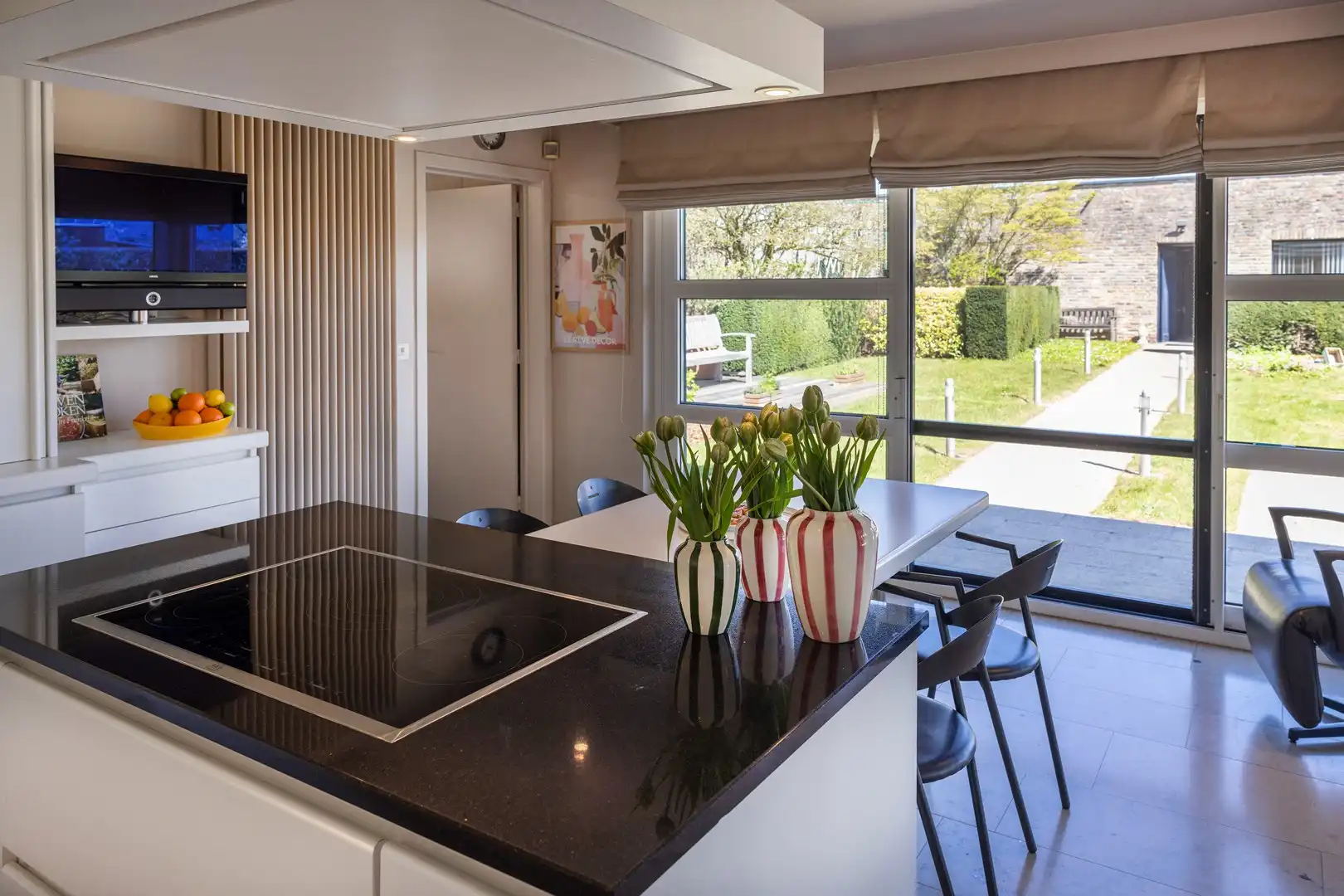 Magazijn van 130 m² met voorliggende villa. foto 13