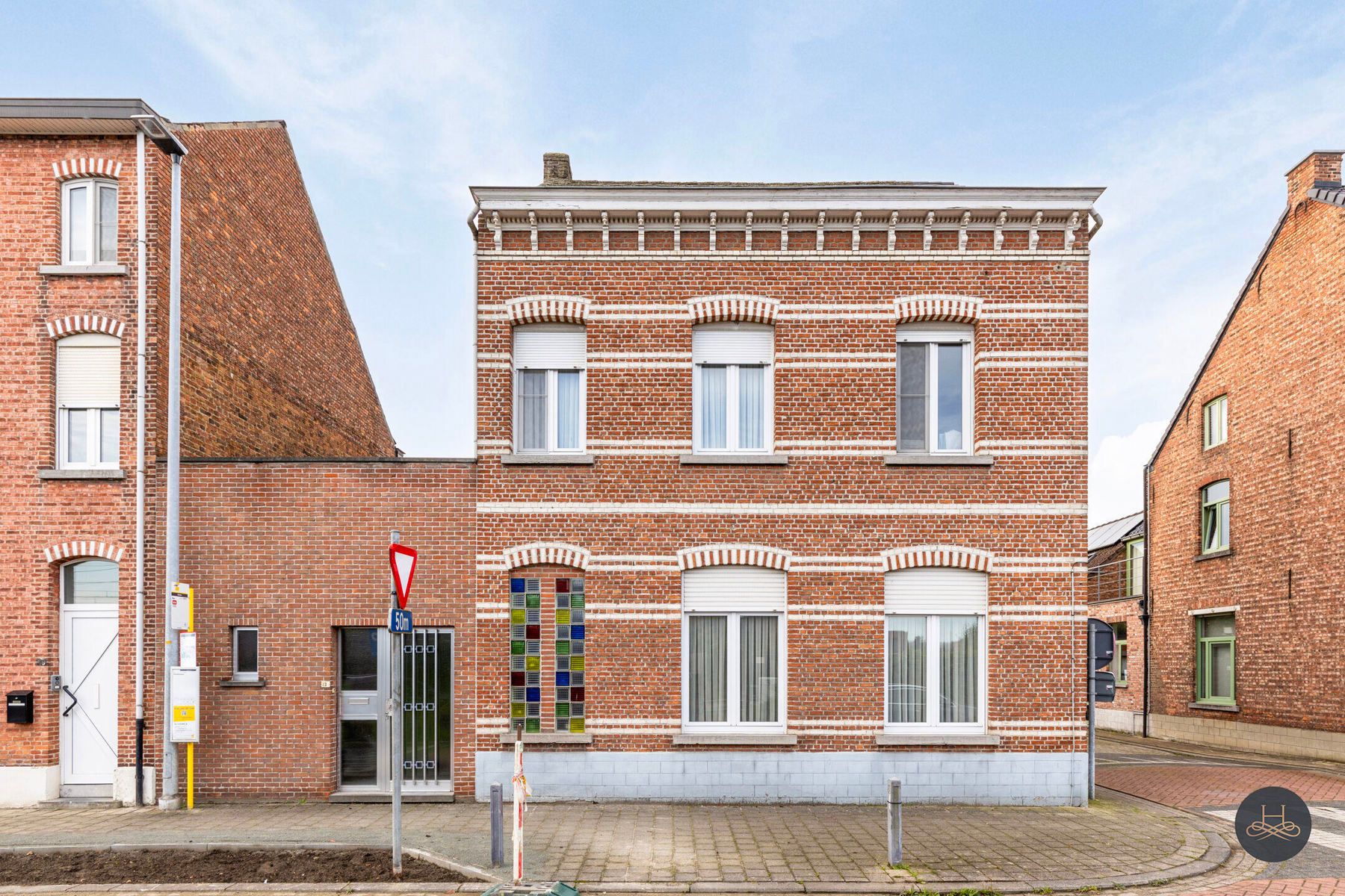 Woningen huisnummer 21 en 23 in het centrum foto 2