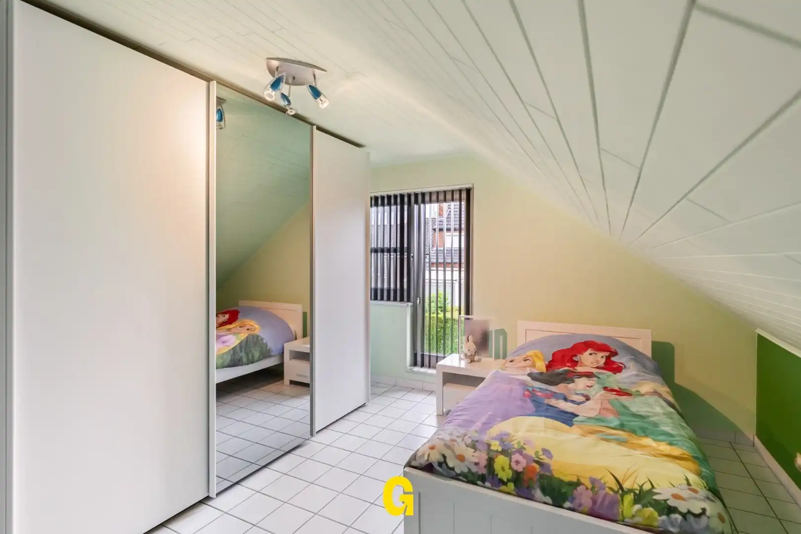 Knappe halfopen woning met een aantrekkelijke tijdloze architectuur, in perfecte staat, op 5a 67ca - label C foto 20