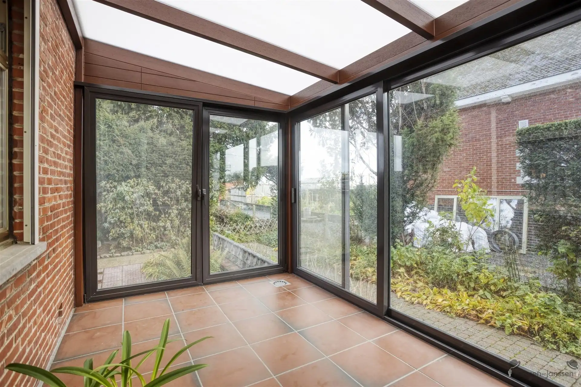 Rustig gelegen woning met prachtig uitzicht foto 18
