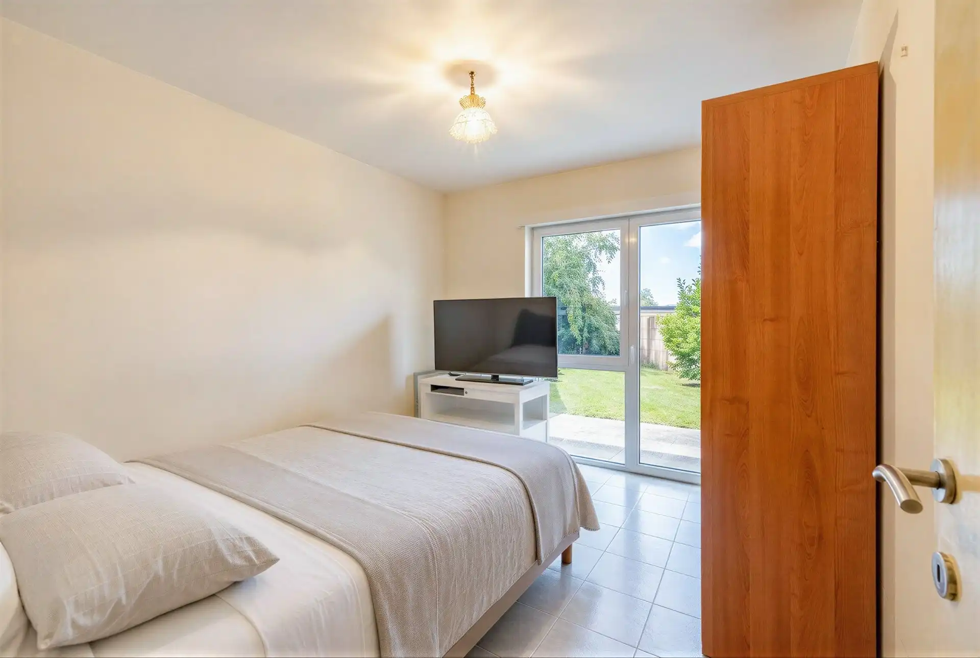 Instapklaar appartement met 2 slaapkamers foto 13