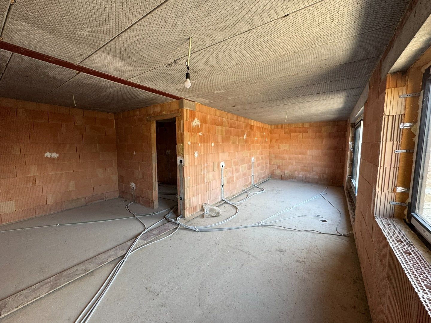 Zeer ruime casco half open bebouwing in Laarne  foto 8