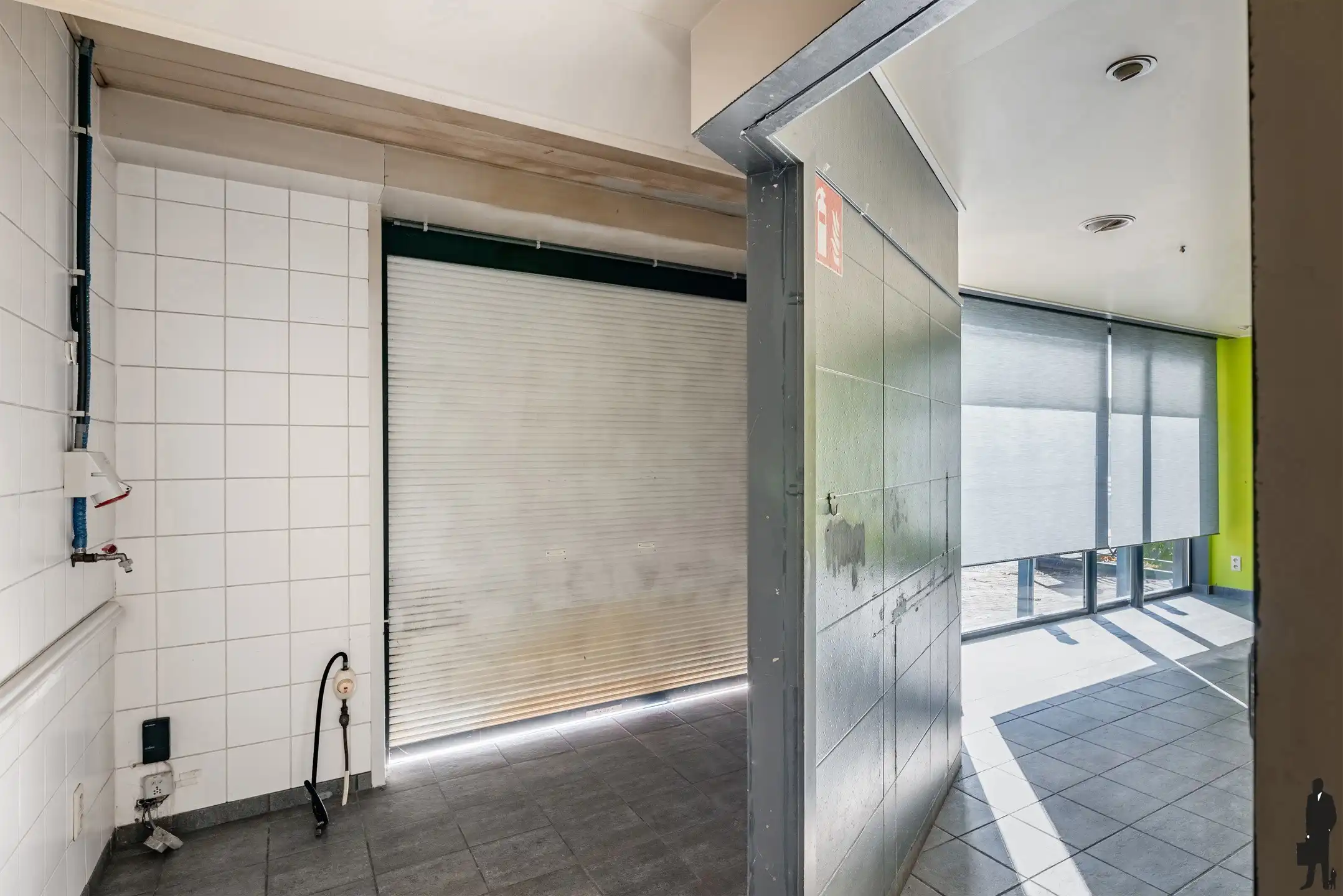 Handelsruimte van ca.163m2 aan doorgaande weg in Arendonk foto 11