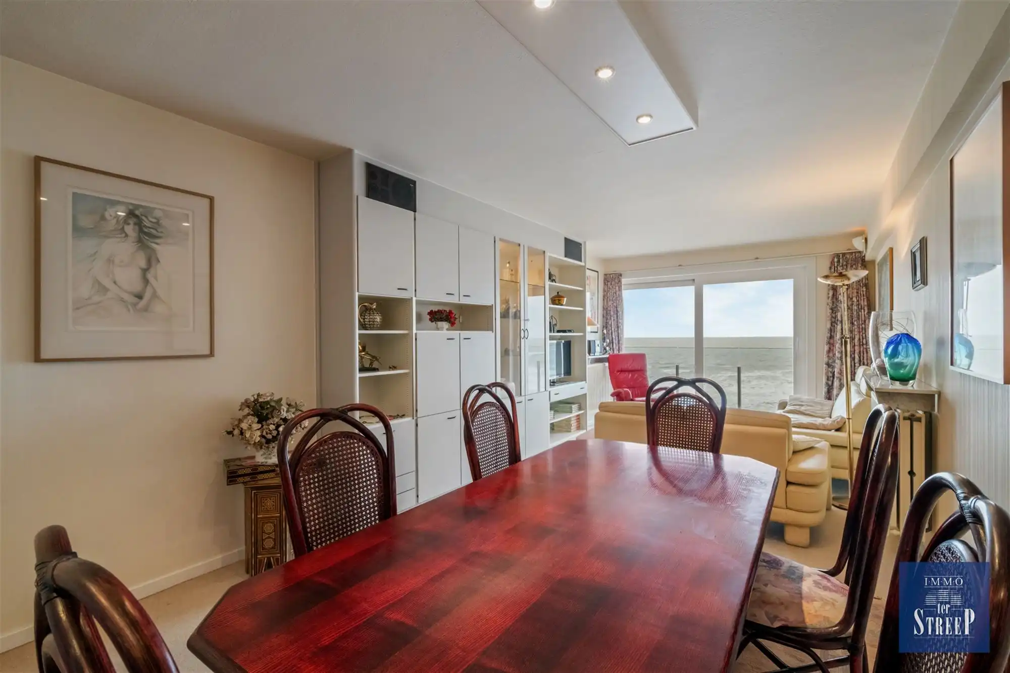 Appartement met 2 slaapkamers op de zeedijk foto 6