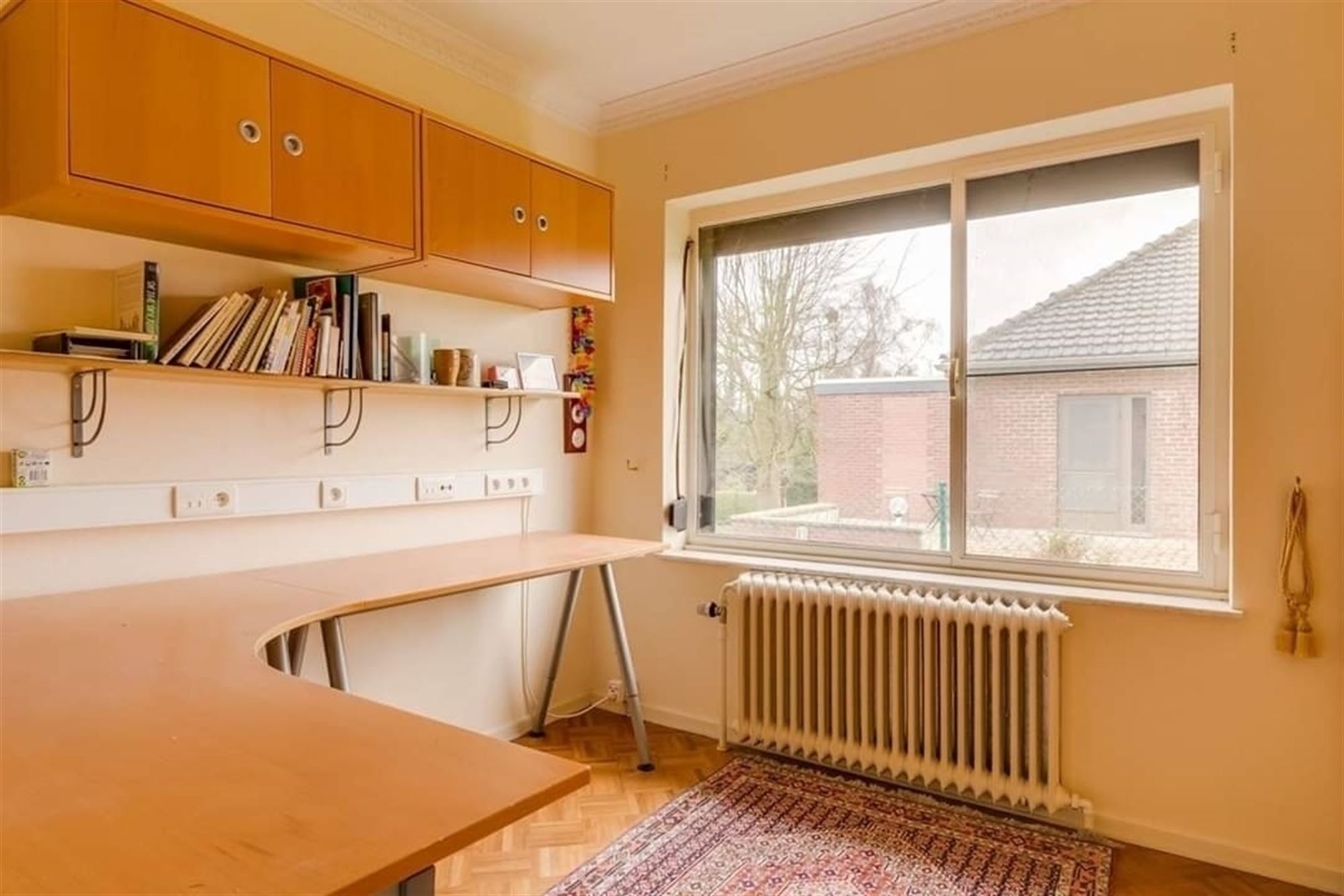 Vrijstaande woning op toplocatie met mooie tuin foto 14