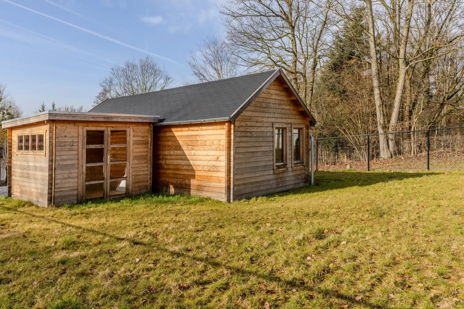 Charmant en instapklaar tiny house op rustige en bosrijke locatie in Hoeselt foto 2