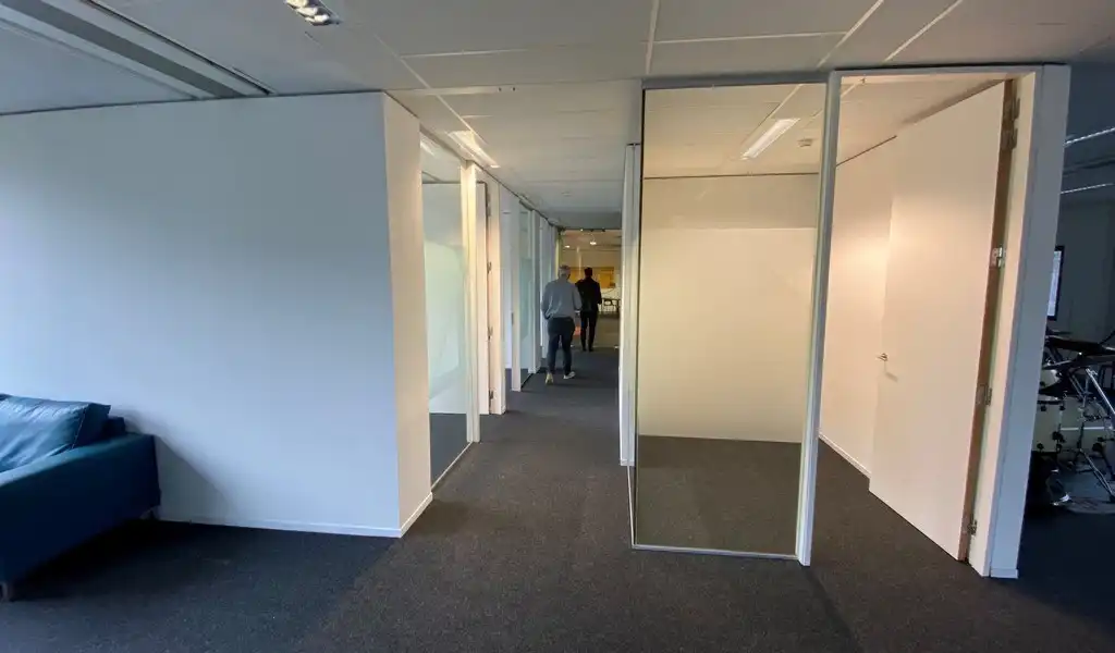 Instapklare kantoren te huur langs E313 in Herentals foto 10