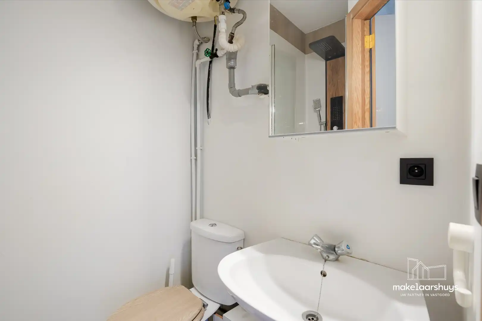 Binnenkort te koop - Gemeubelde studio te Gent  foto 5