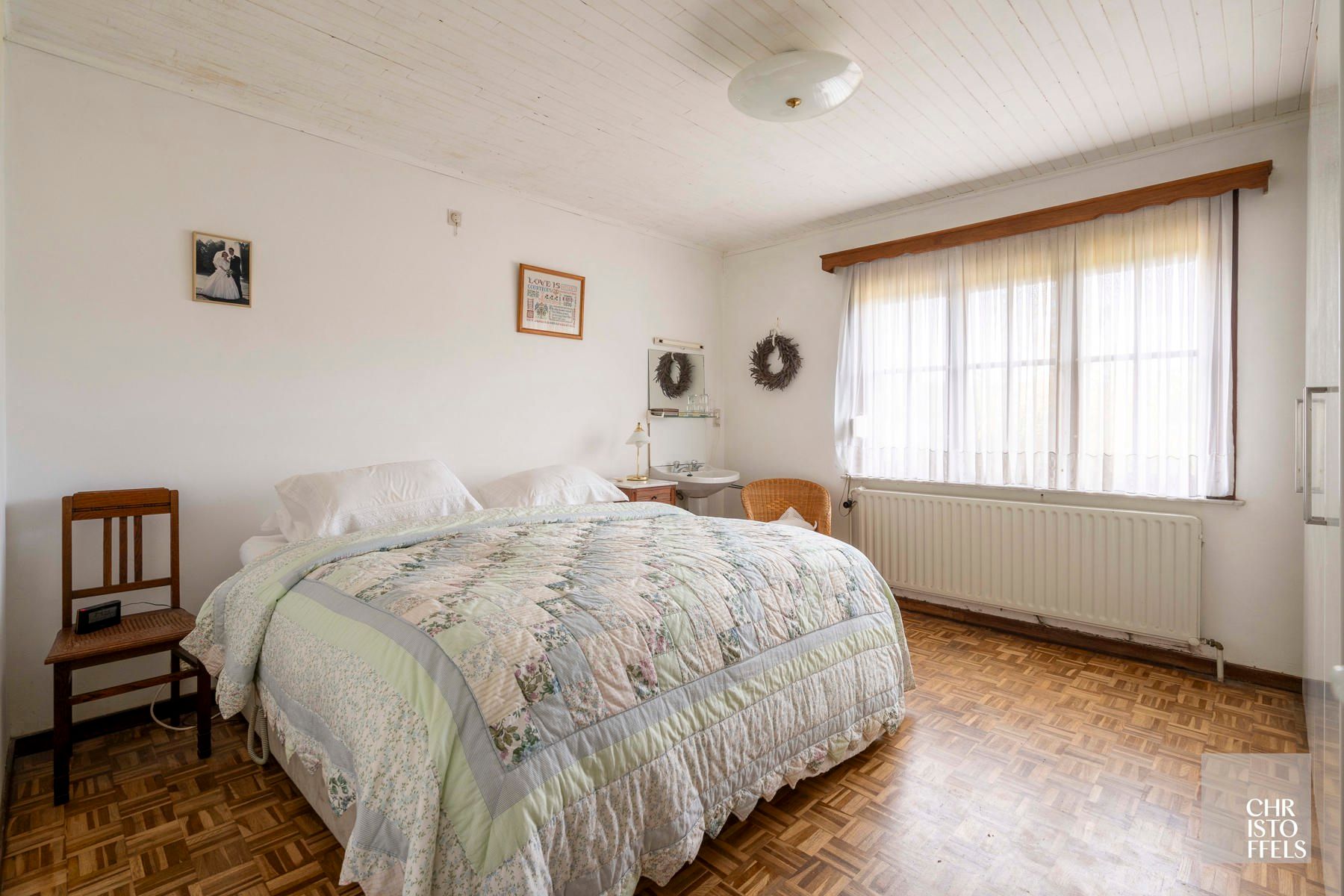 Op te frissen laagbouwvilla op een perceel van 1.257m² in het groen!  foto 17