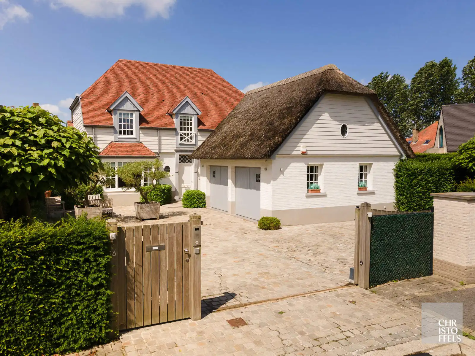 Sfeervolle villa in de polders van Knokke! foto {{pictureIndex}}