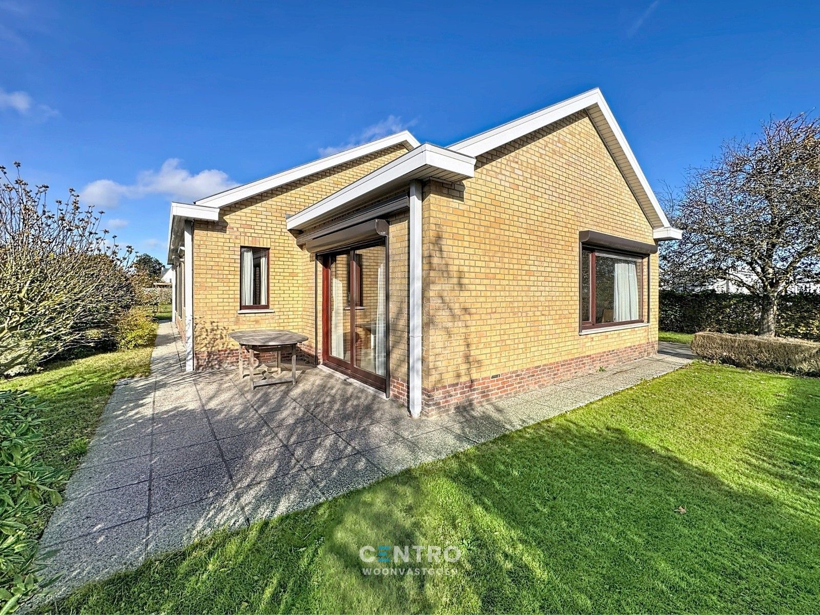 Rustig gelegen woning op 987m2 grond te Uitkerke! foto 19