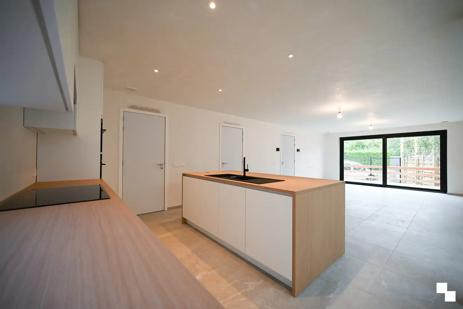 Uitzonderlijk ruime nieuwbouwwoning te Izegem foto 6