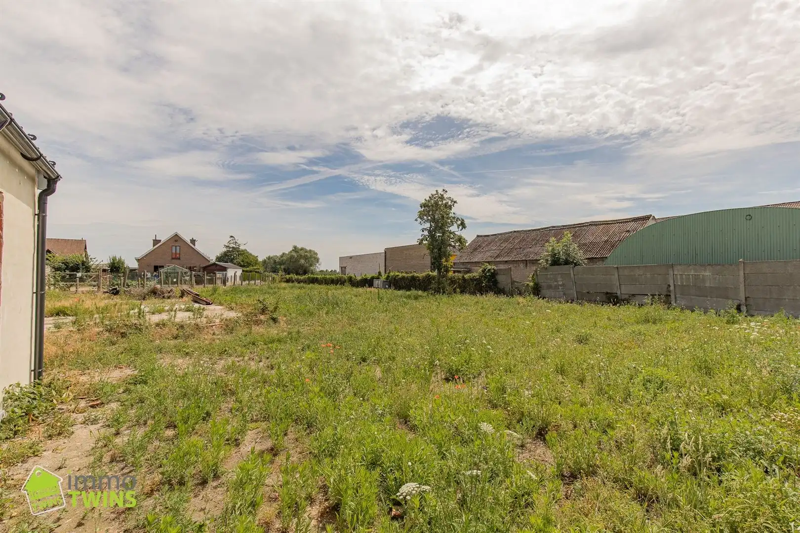 Te koop Instapklare ruime woning met achterliggende weide in Zele foto 19