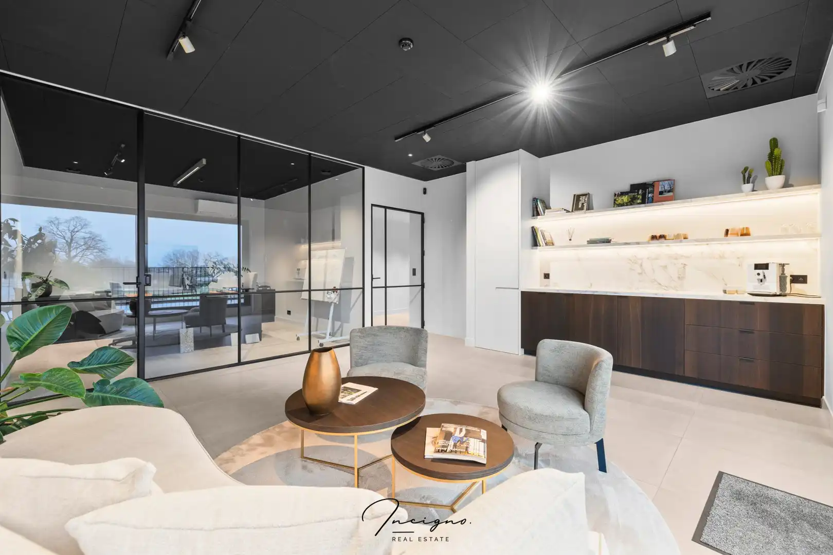 Kantoorgebouw foto 16