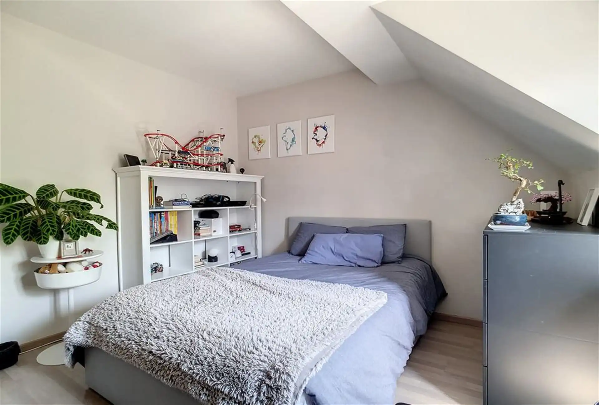 Residentieel gelegen villa foto 23