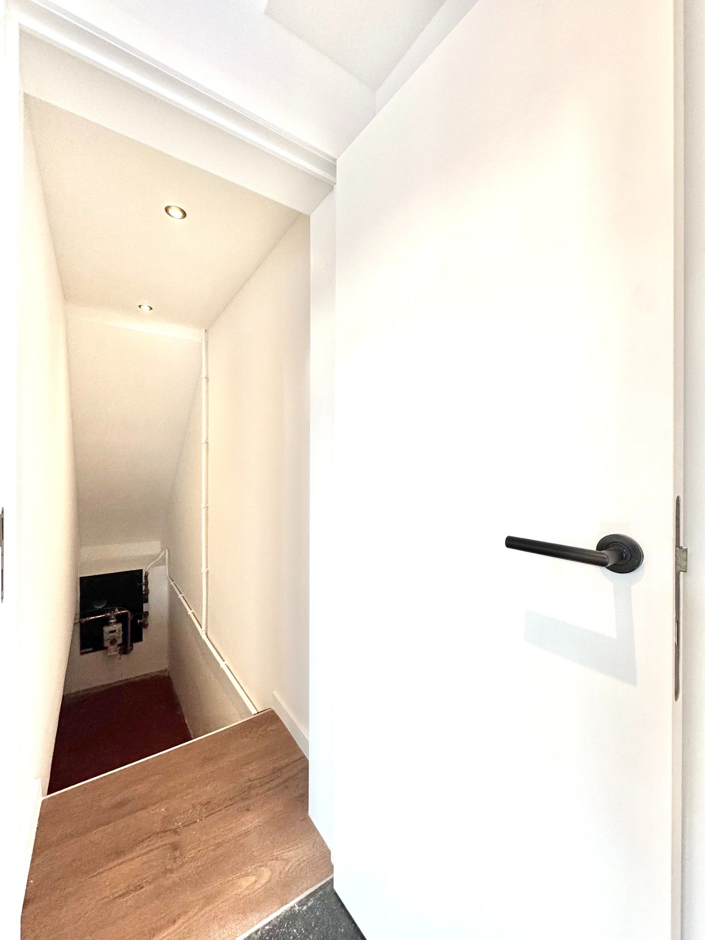 GERENOVEERDE WONING MET TUIN & GARAGE - 444 M² foto 16