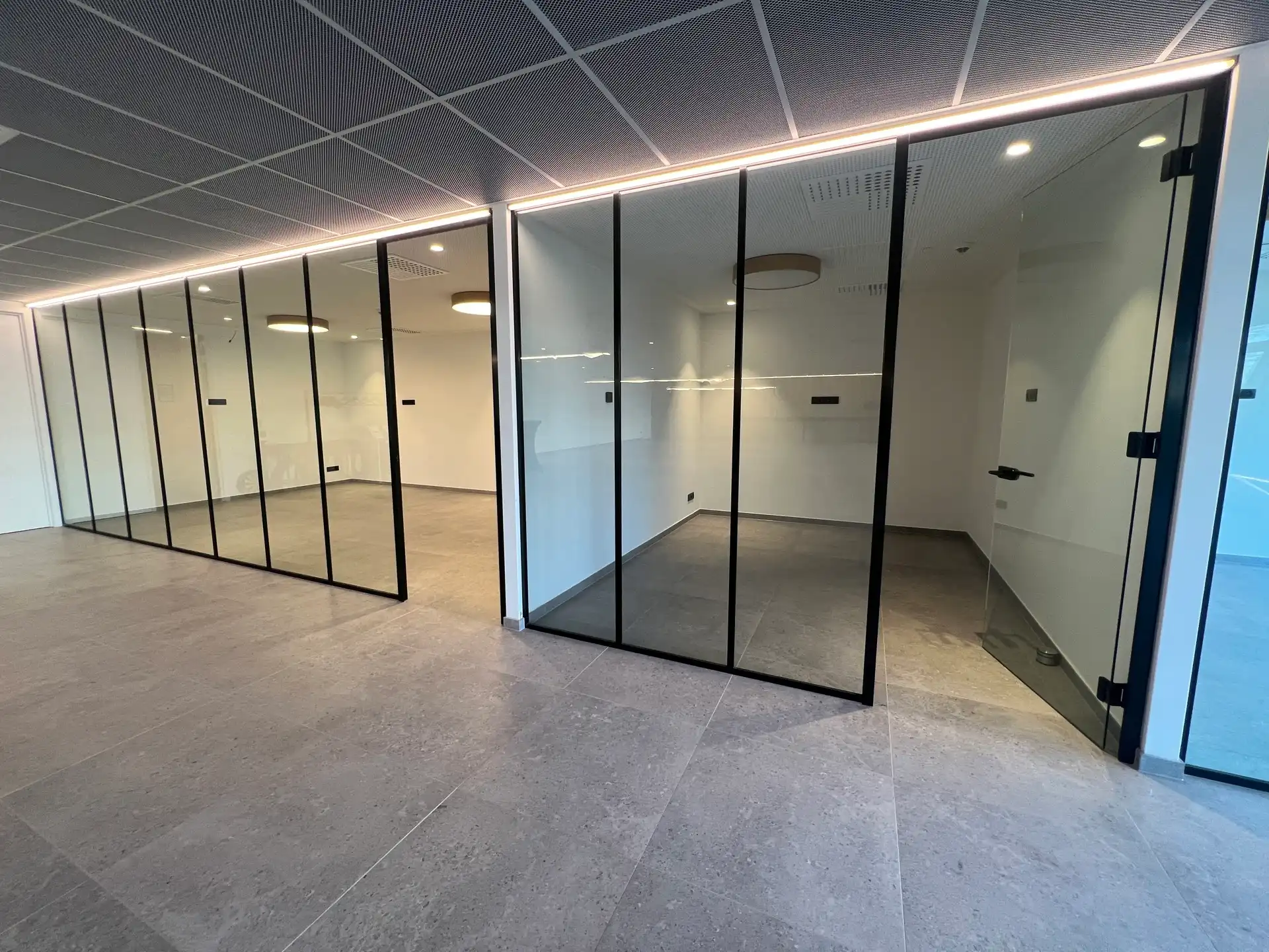 Kantoorruimte op absolute zichtlocatie foto 3