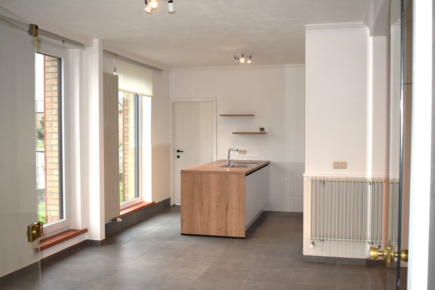 Alleenstaande woning met 3 slaapkamers foto 2