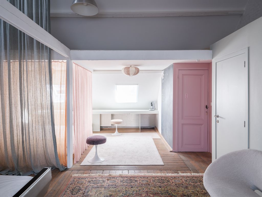 Bijzondere ‘Fin de siècle’ herenwoning, rustig gelegen nabij Dok-Noord. foto 9