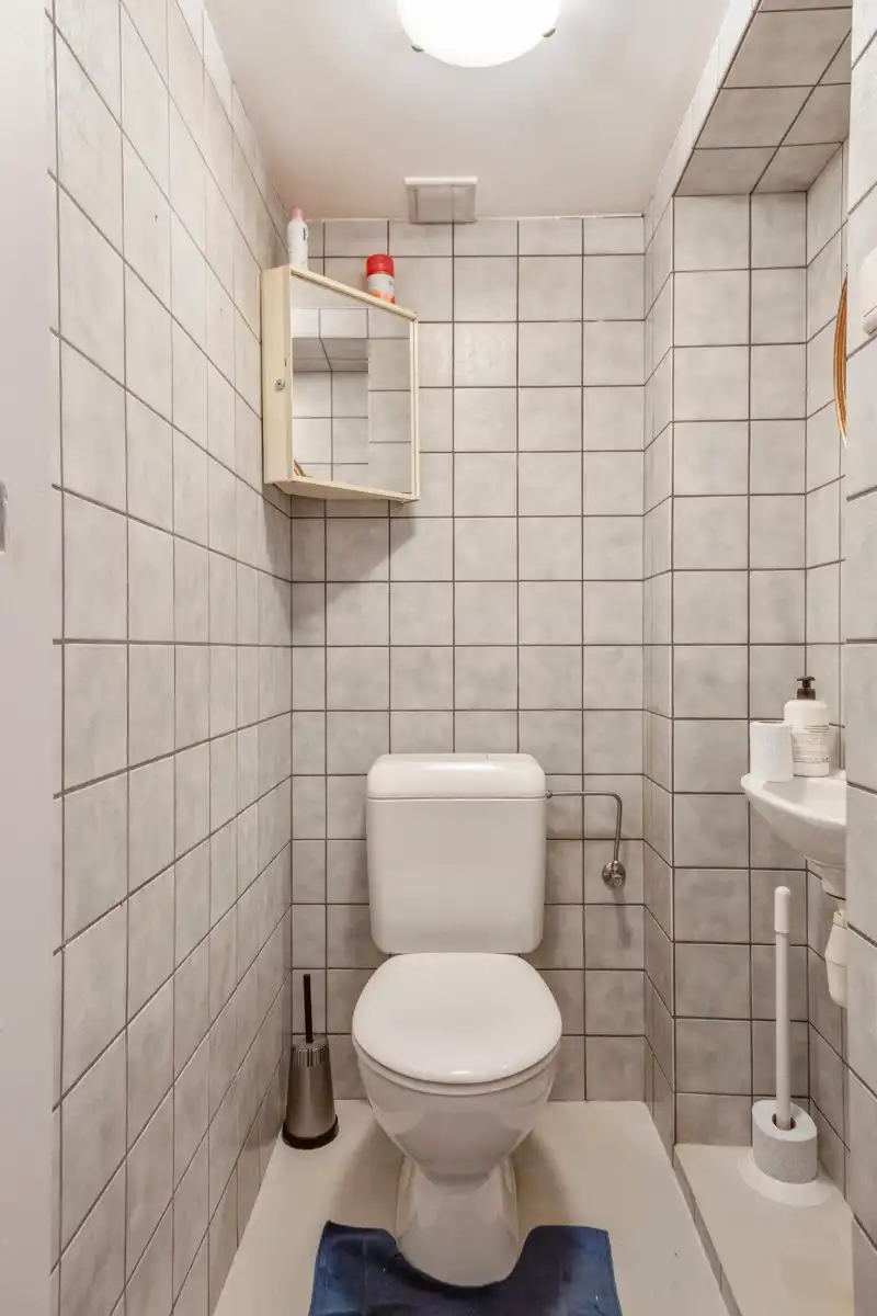 Handelszaak en ruime woning (4 slpk.) in hartje Maaseik.  foto 14