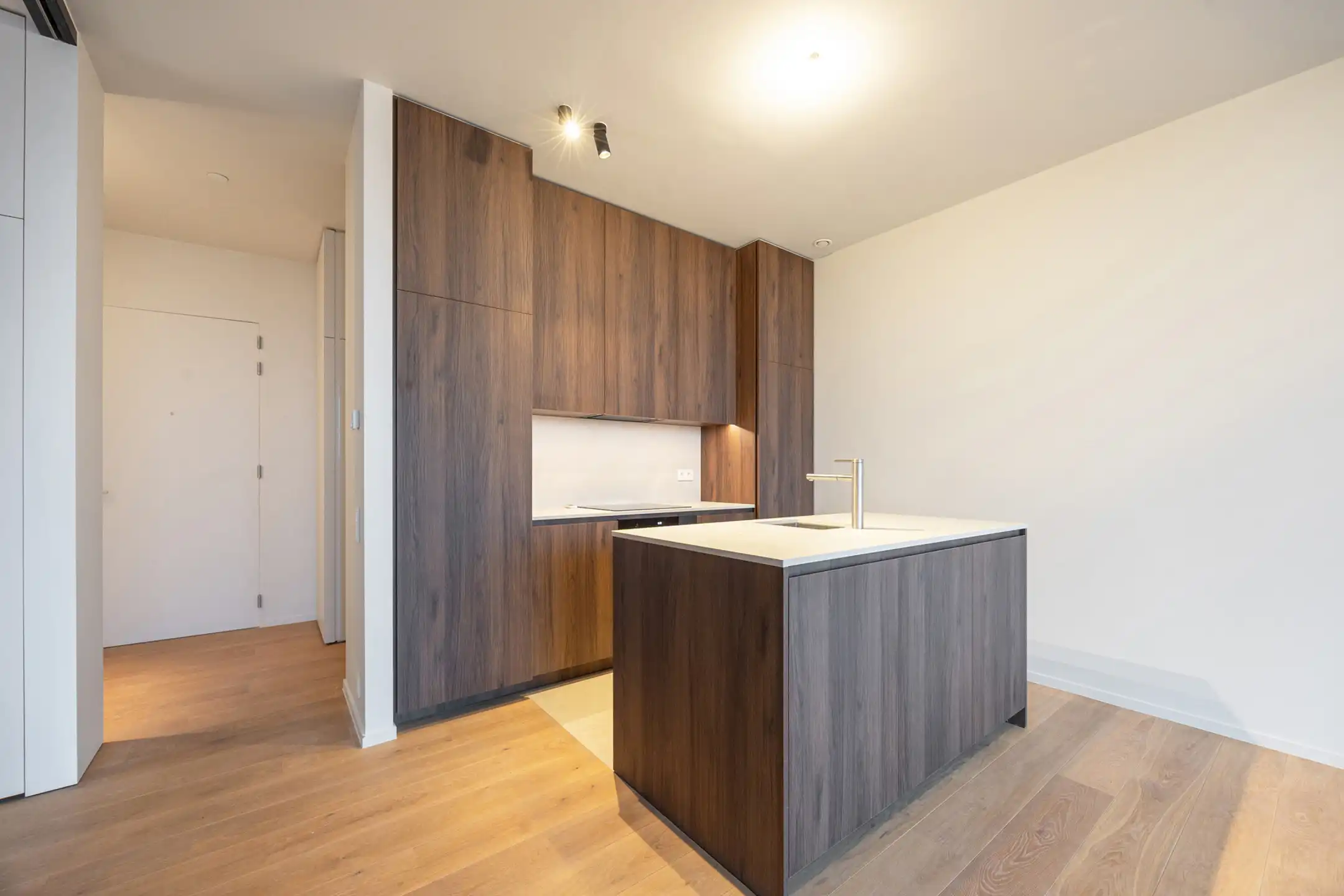 ANTWERPEN - Antwerp Tower  foto 3