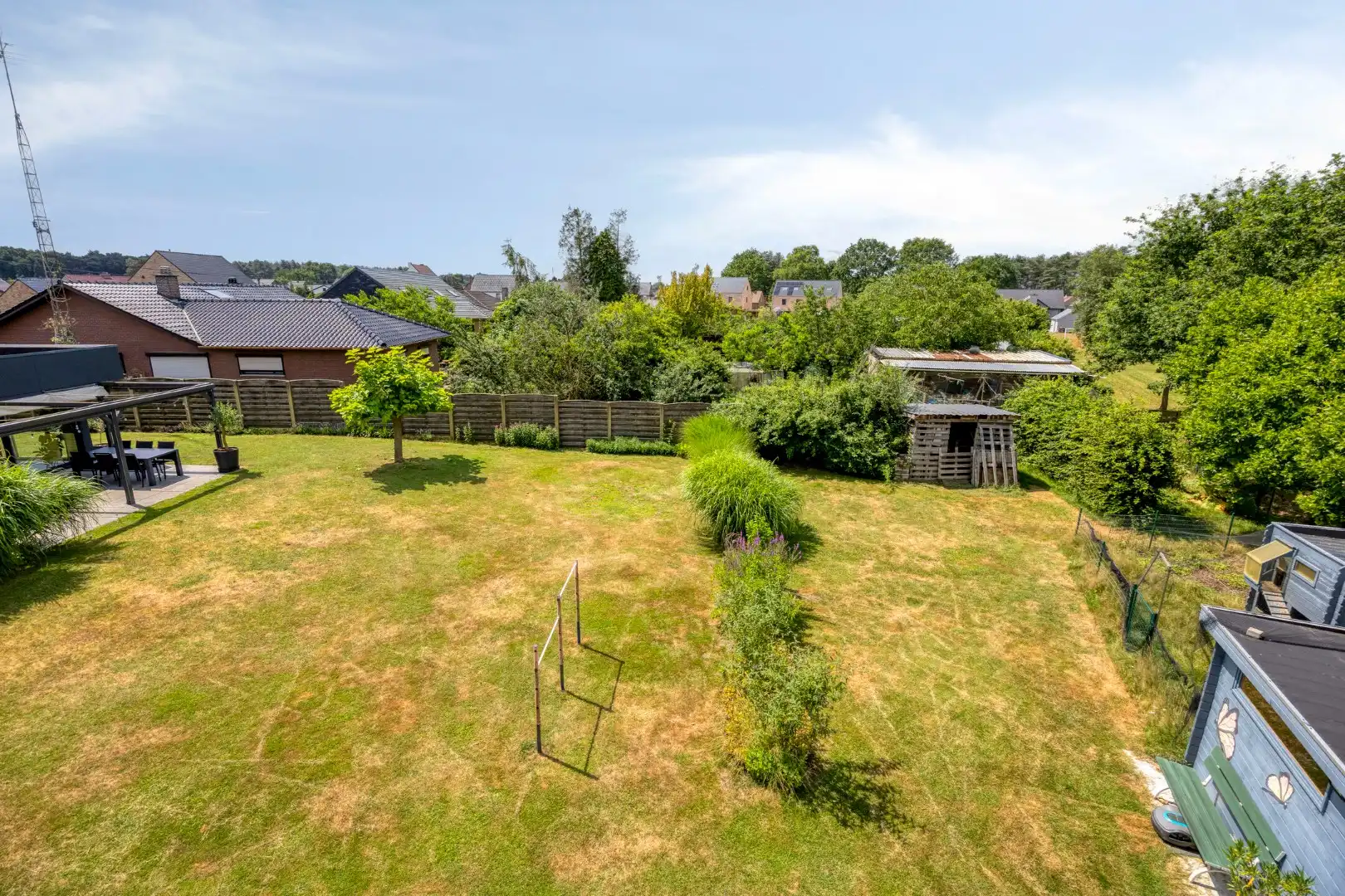 Ruime instapklare woning met 3 slpks op een perceel van 1.251 m² met prachtig uitzicht op achterliggend groen !  foto 28