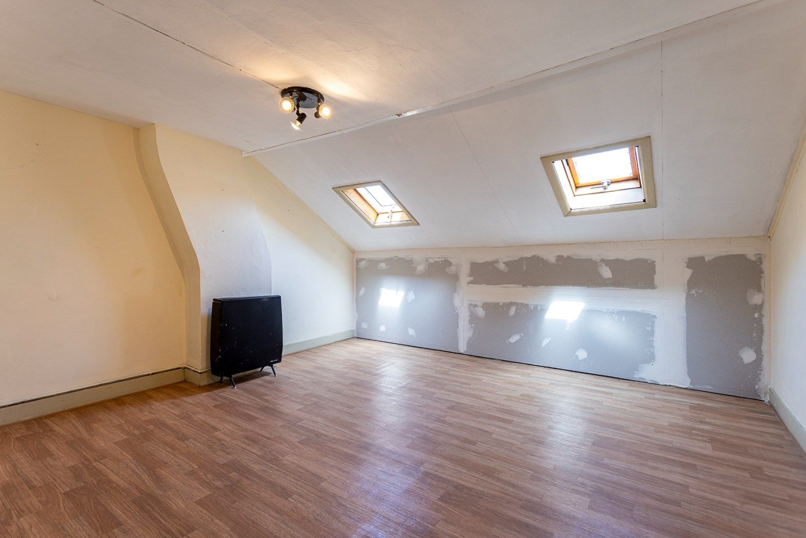 Prachtige woning met 4 slaapkamers en tuin! foto 17