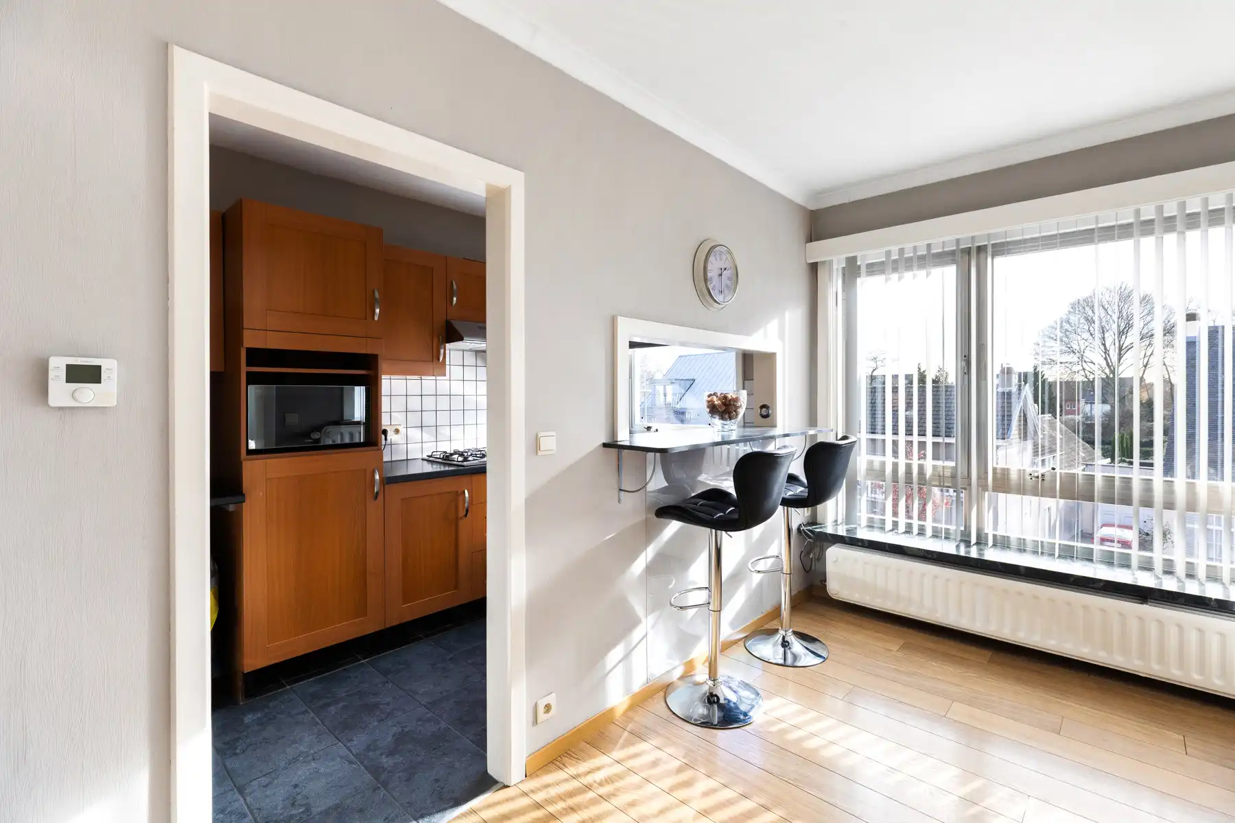 Instapklaar appartement centrum Laarne foto 4