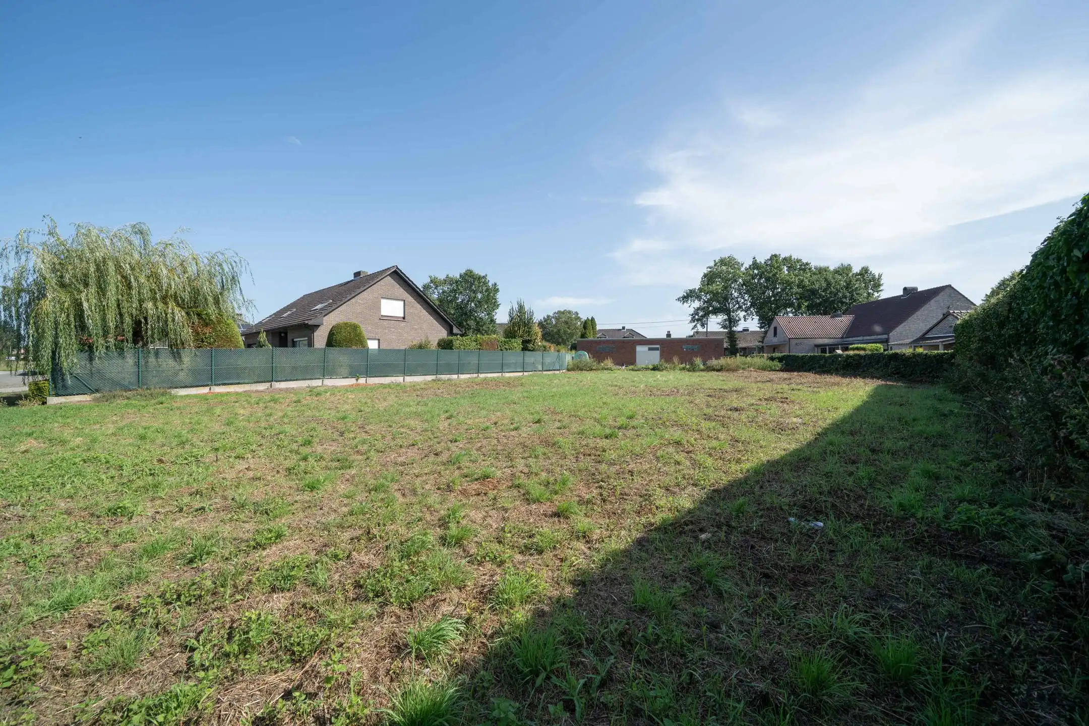 Villa bouwgrond van 13a35ca met magazijn foto 4