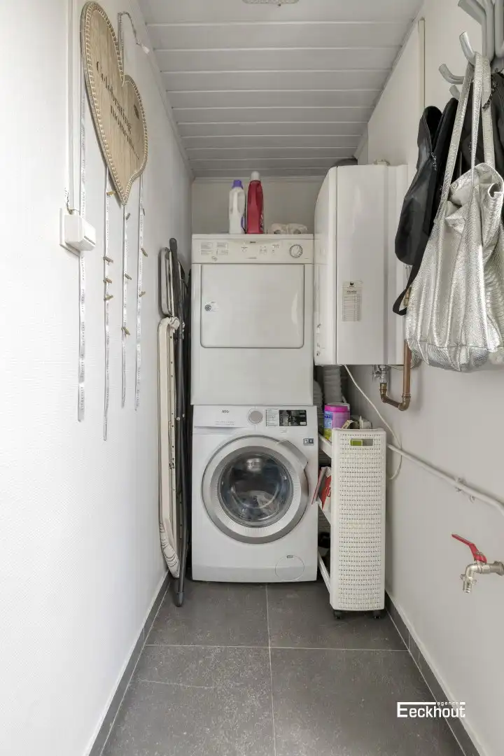 Instapklare woning met handelsruimte en met zonnige tuin! foto 22