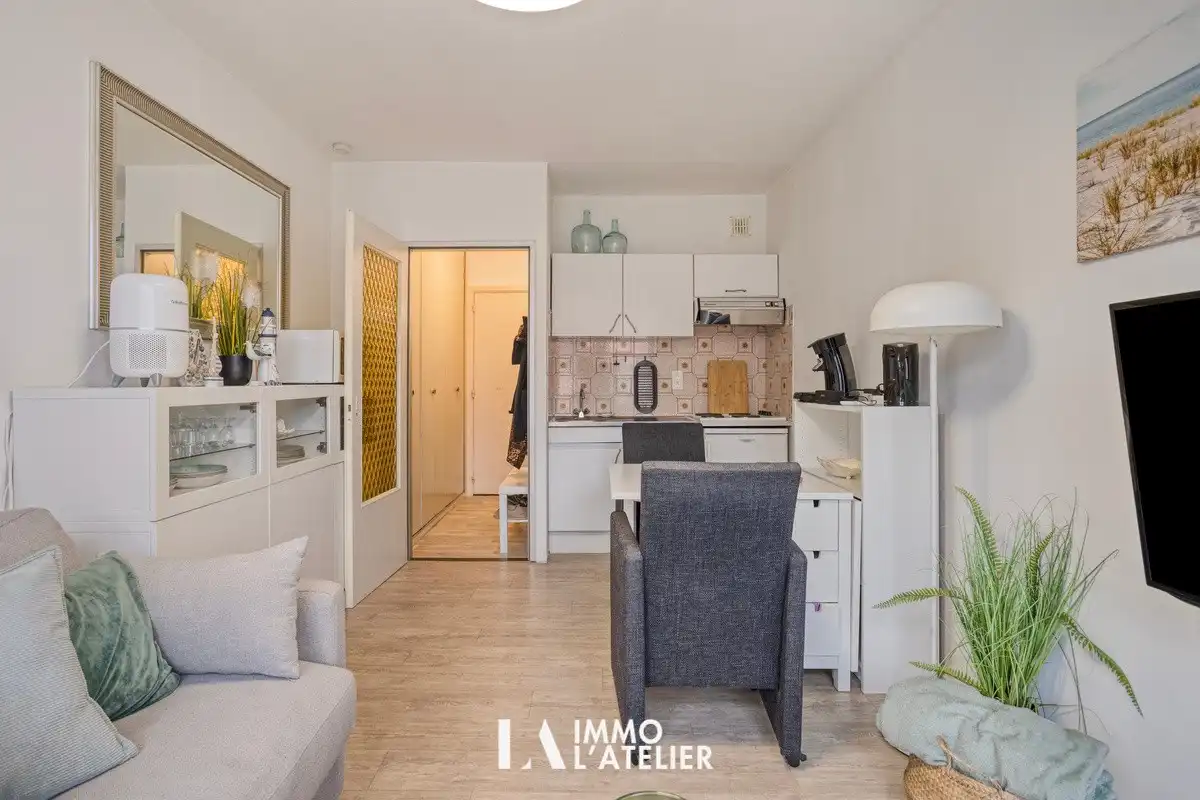 Zonnige studio in hartje Westende-Bad. foto 3