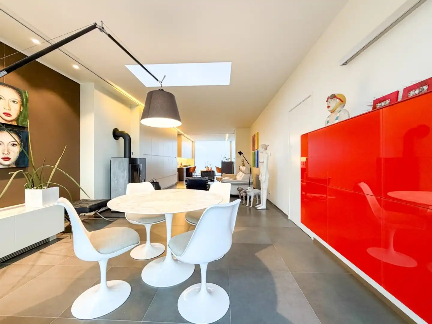 Prachtige gezinswoning met mooie tuin en bijgebouw, instapklaar afgewerkt, Torhout. foto 5