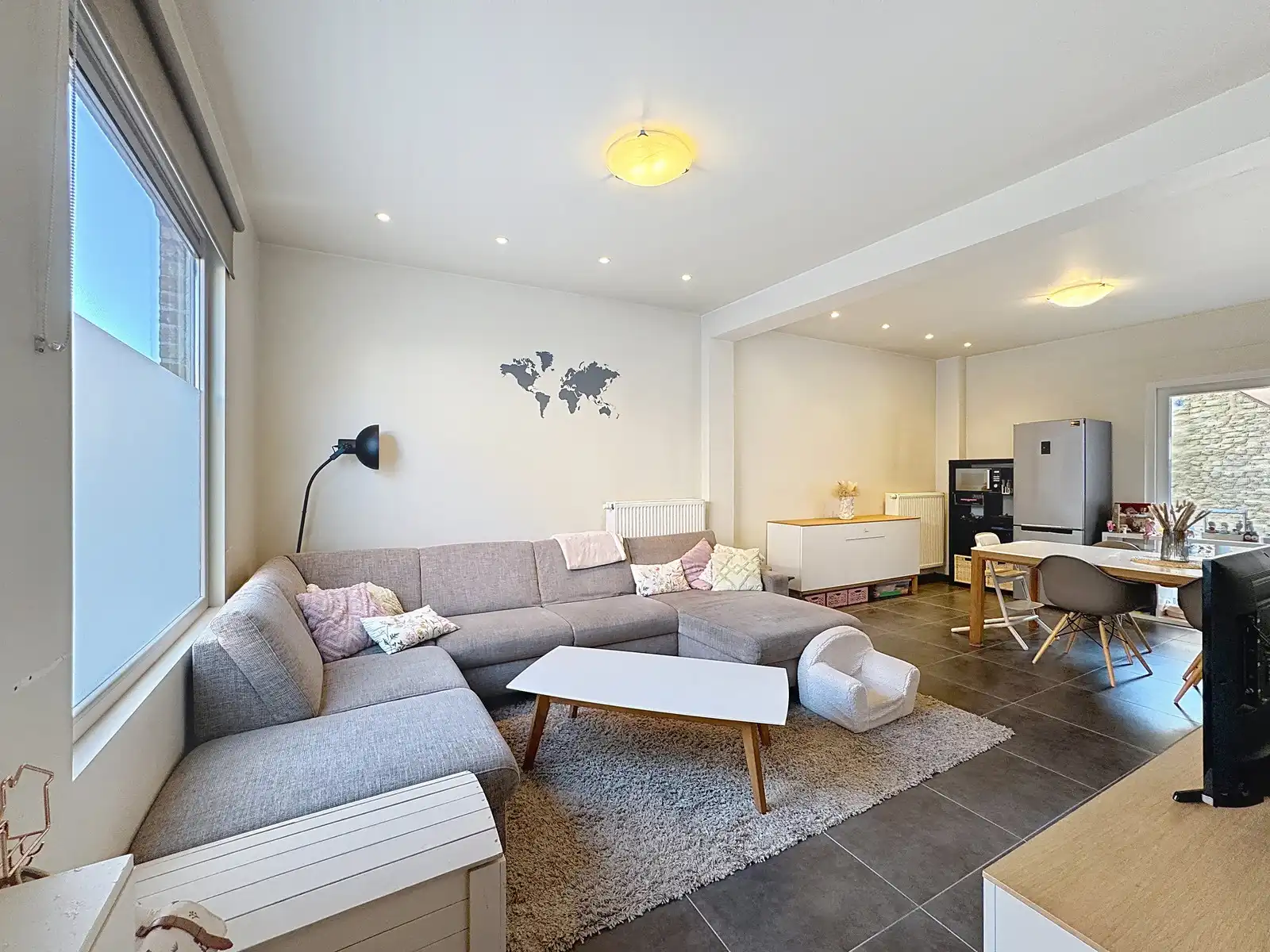 Instapklare stadswoning met 3 ruime slpk en zonnig terras! foto 3