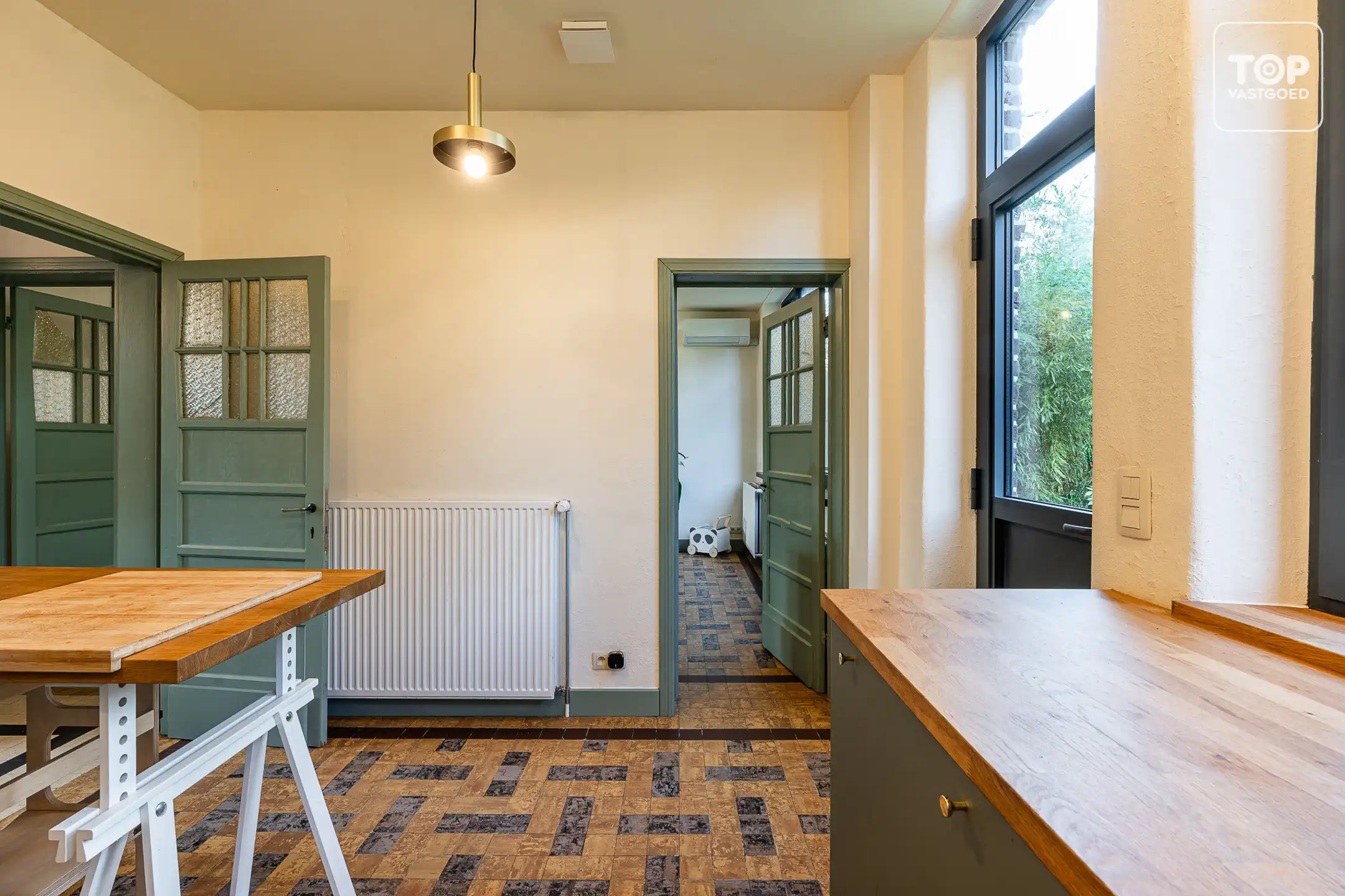 Uniek gerenoveerde woning waar authenticiteit en natuur samenkomen foto 7