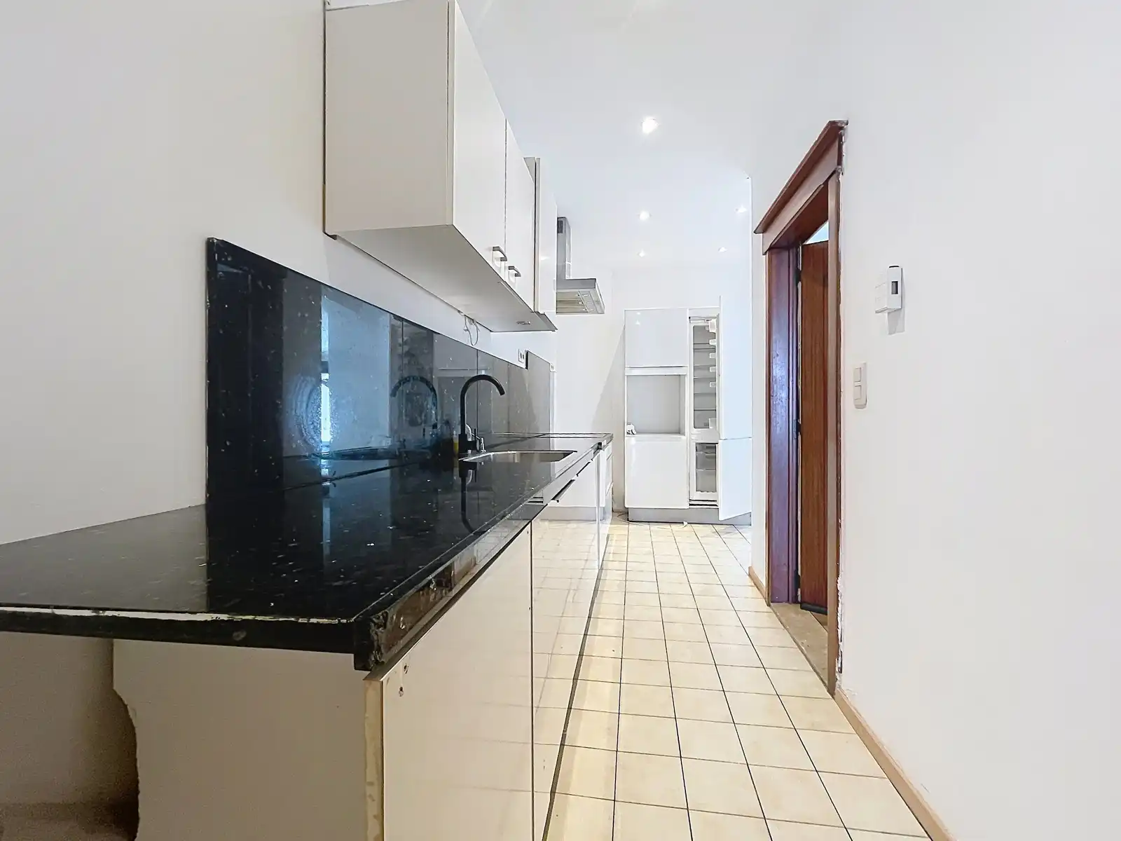 Rijwoning op een goede locatie met 3 slpks  foto 7