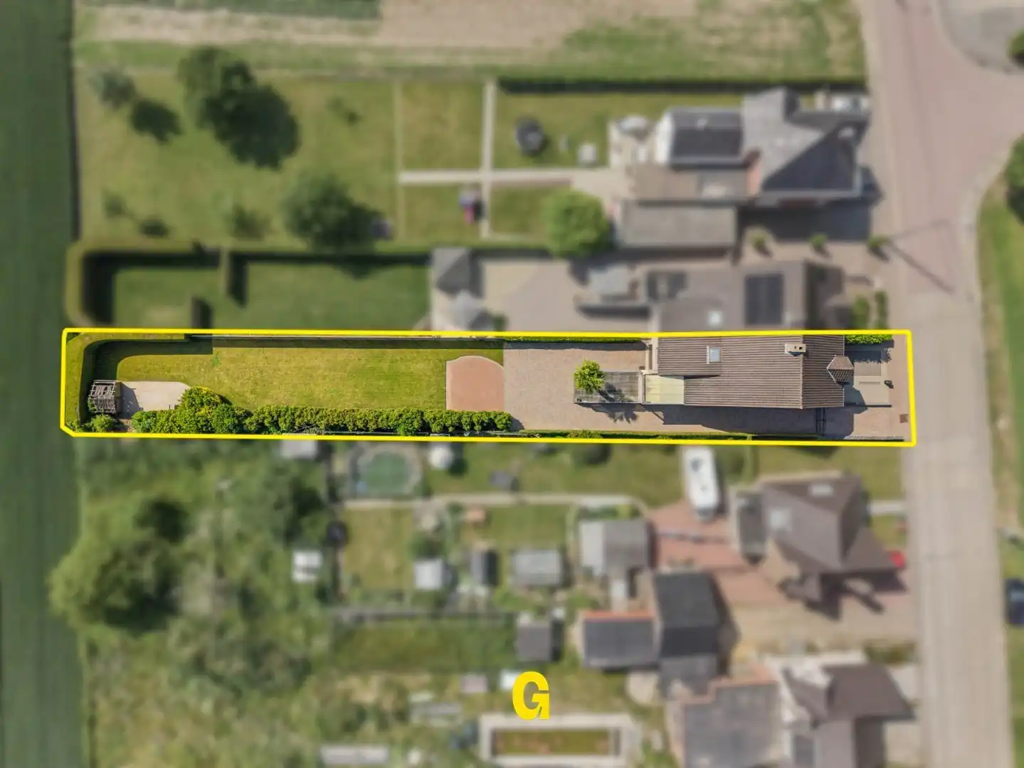 Degelijk gebouwde halfvrijstaande woning met tuin op 7a 68ca, met blijvend zicht op achterliggend groen foto 4
