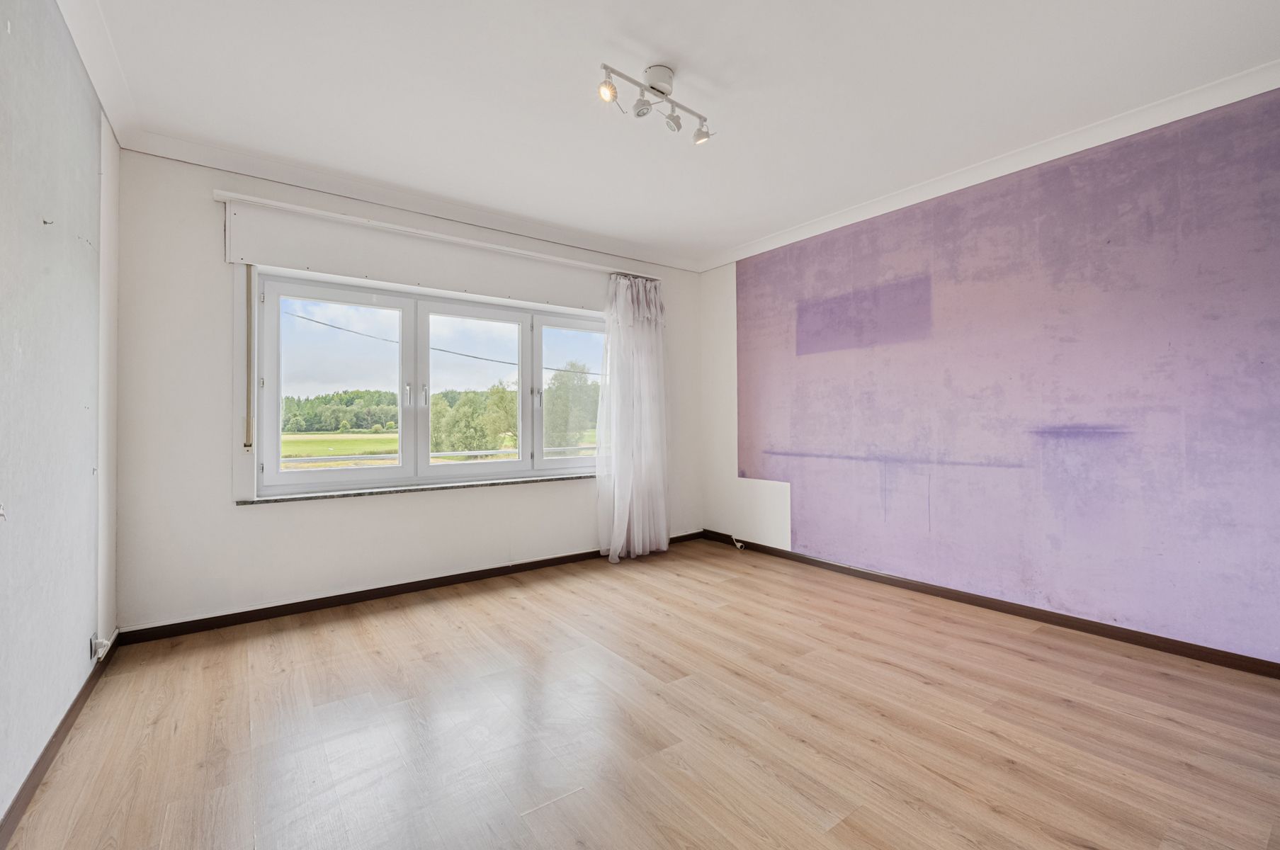 Instapklare halfopen bebouwing met 4 slaapkamers foto 10