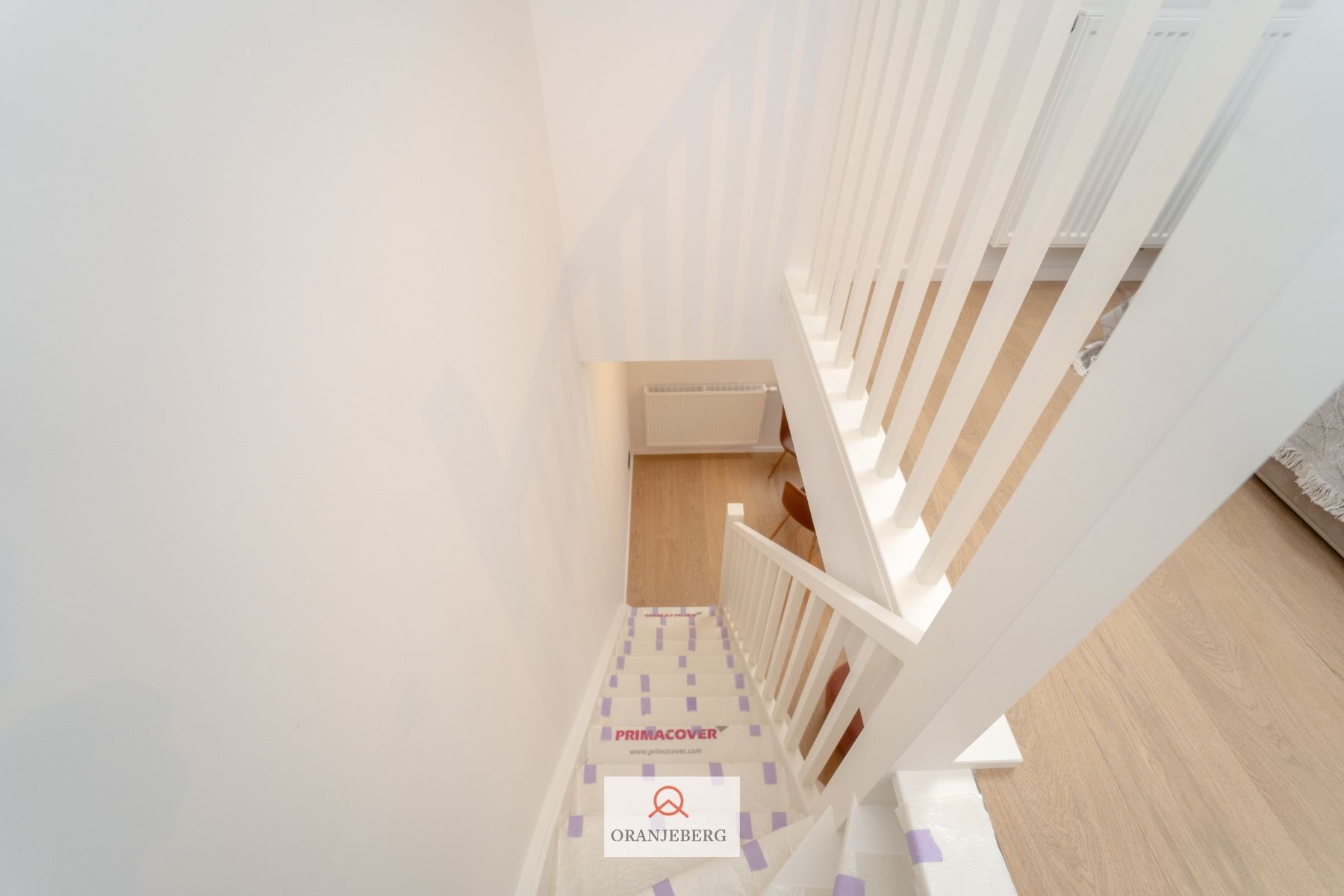 Gerenoveerde lichtrijke duplex studentenstudio foto 15