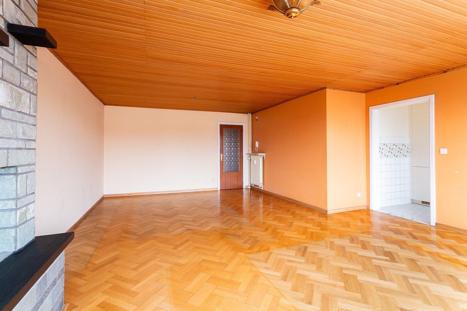 Ruim appartement met veel lichtinval foto 7