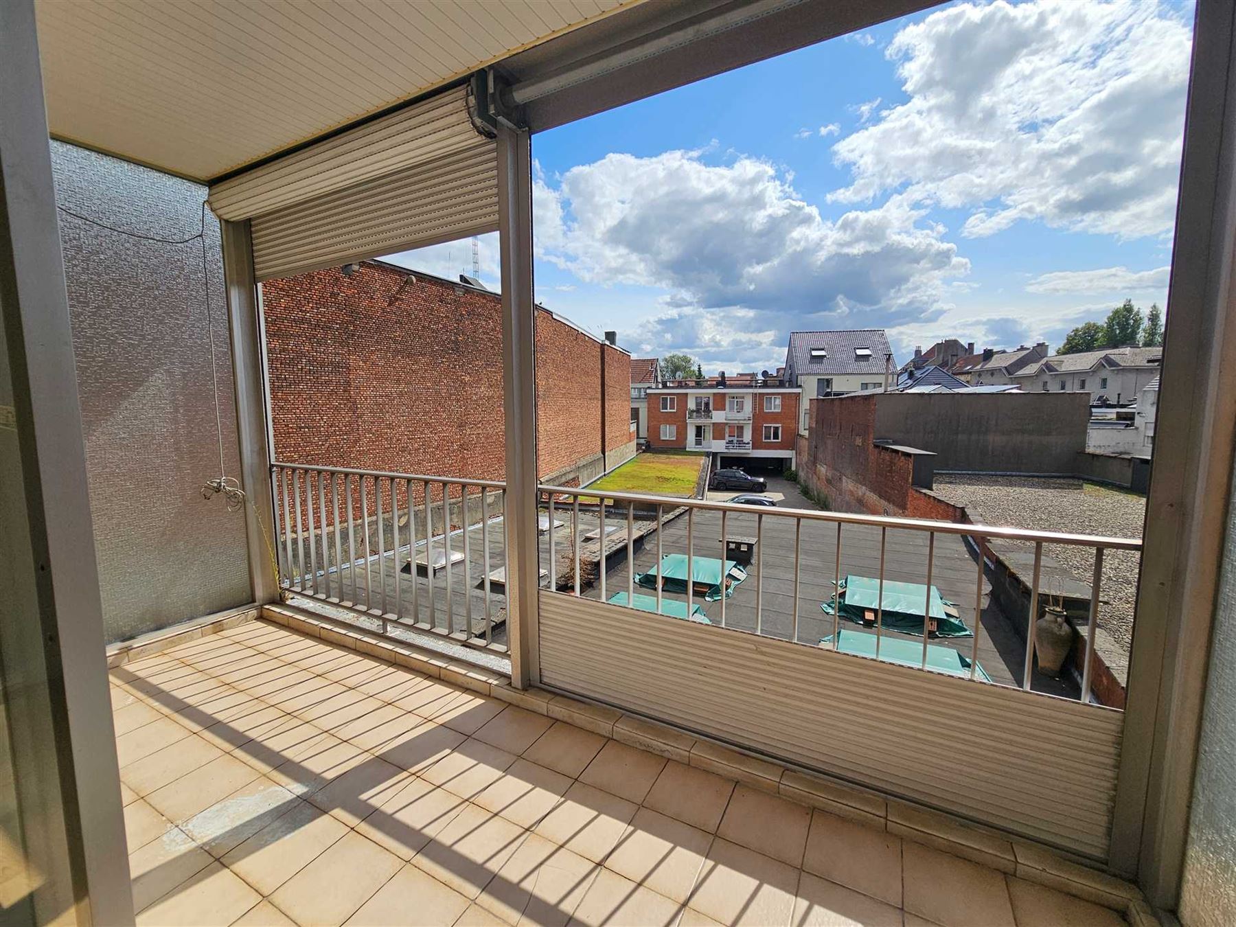 Zeer ruim appartement !!! foto 8