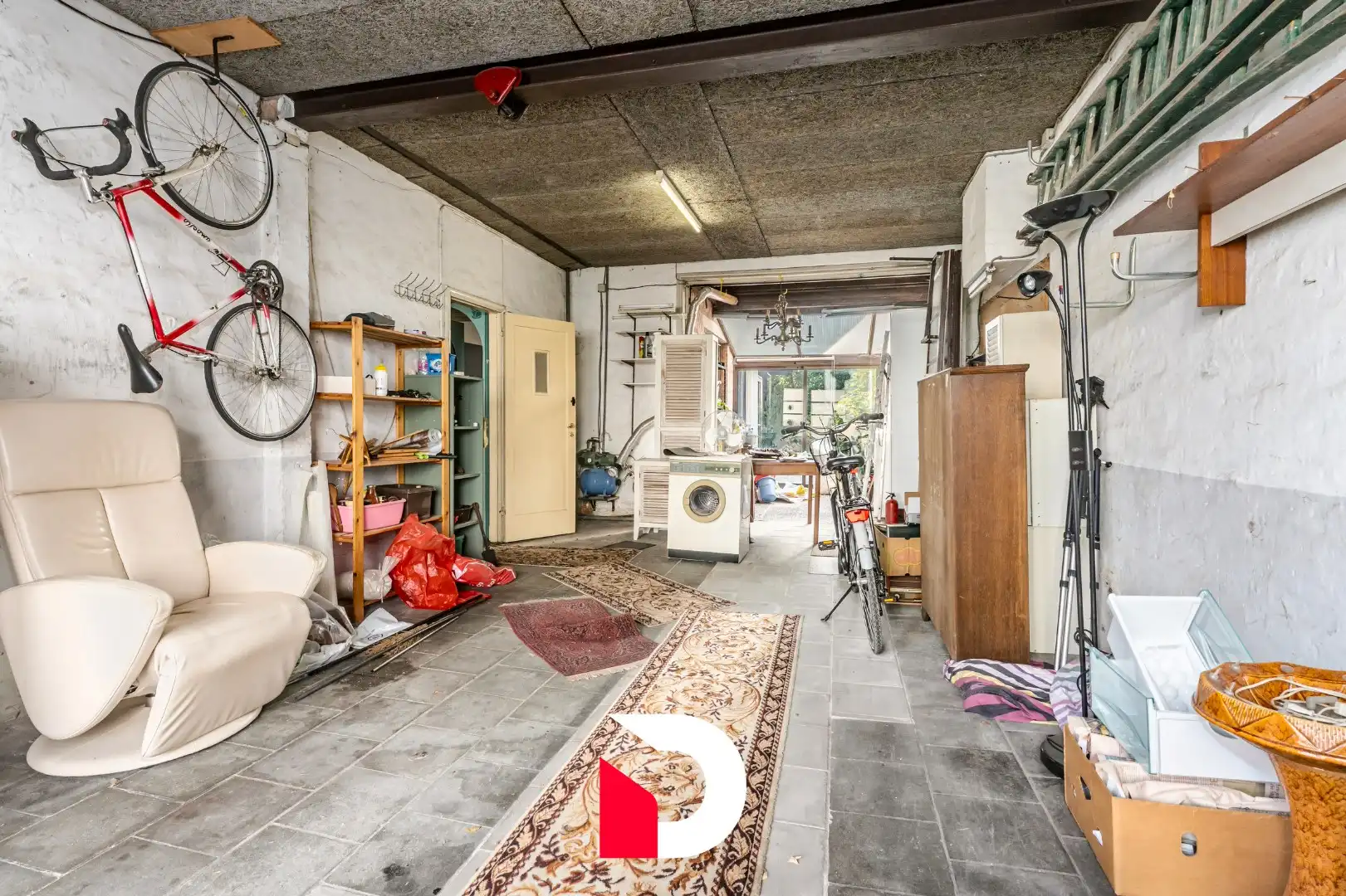 Authentieke stadswoning voorzien van 4 slaapkamers, garage/atelier en een stadstuin.  foto 21