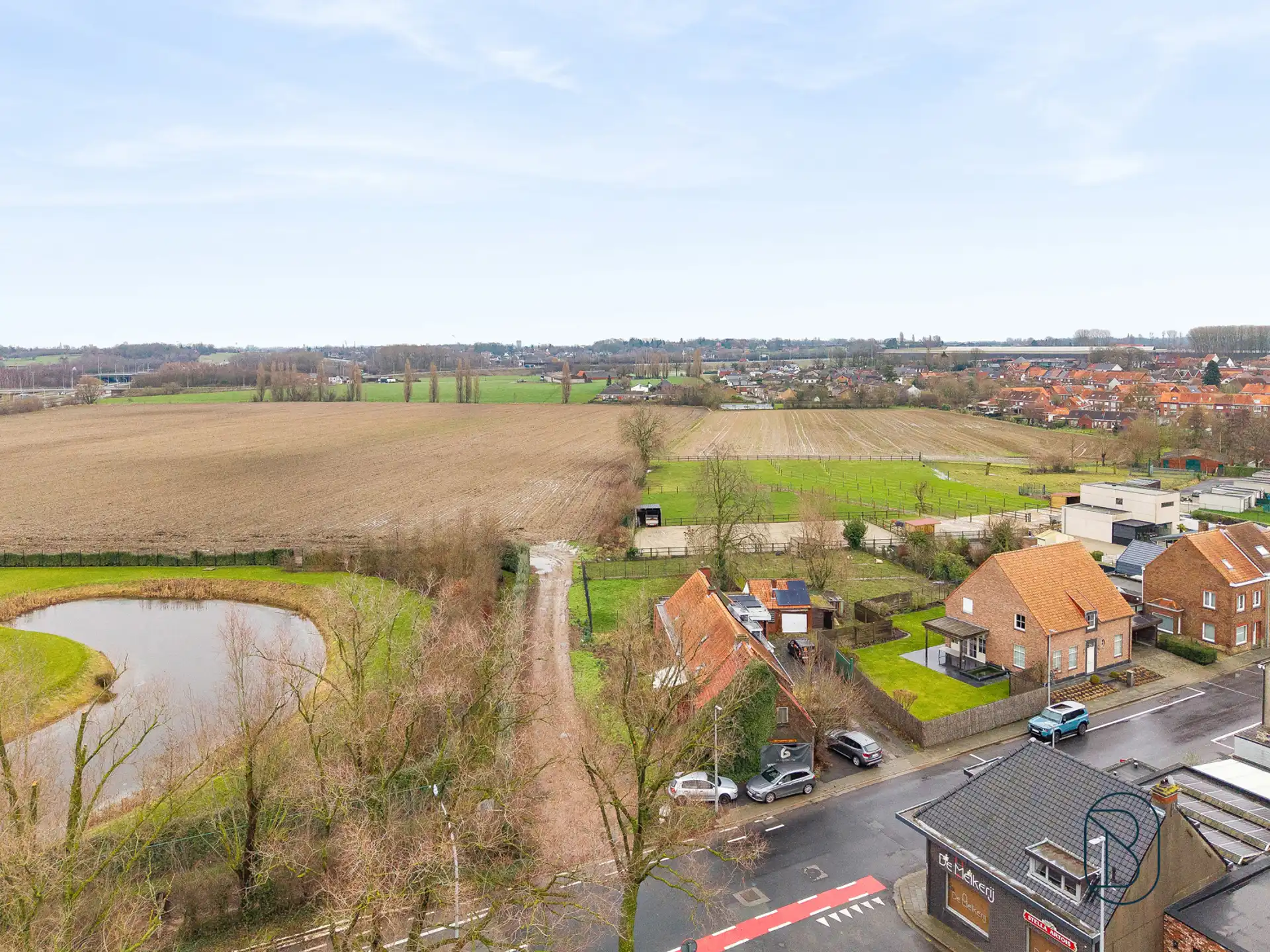 Bouwgrond met vergunning voor 3 woningen  foto 9