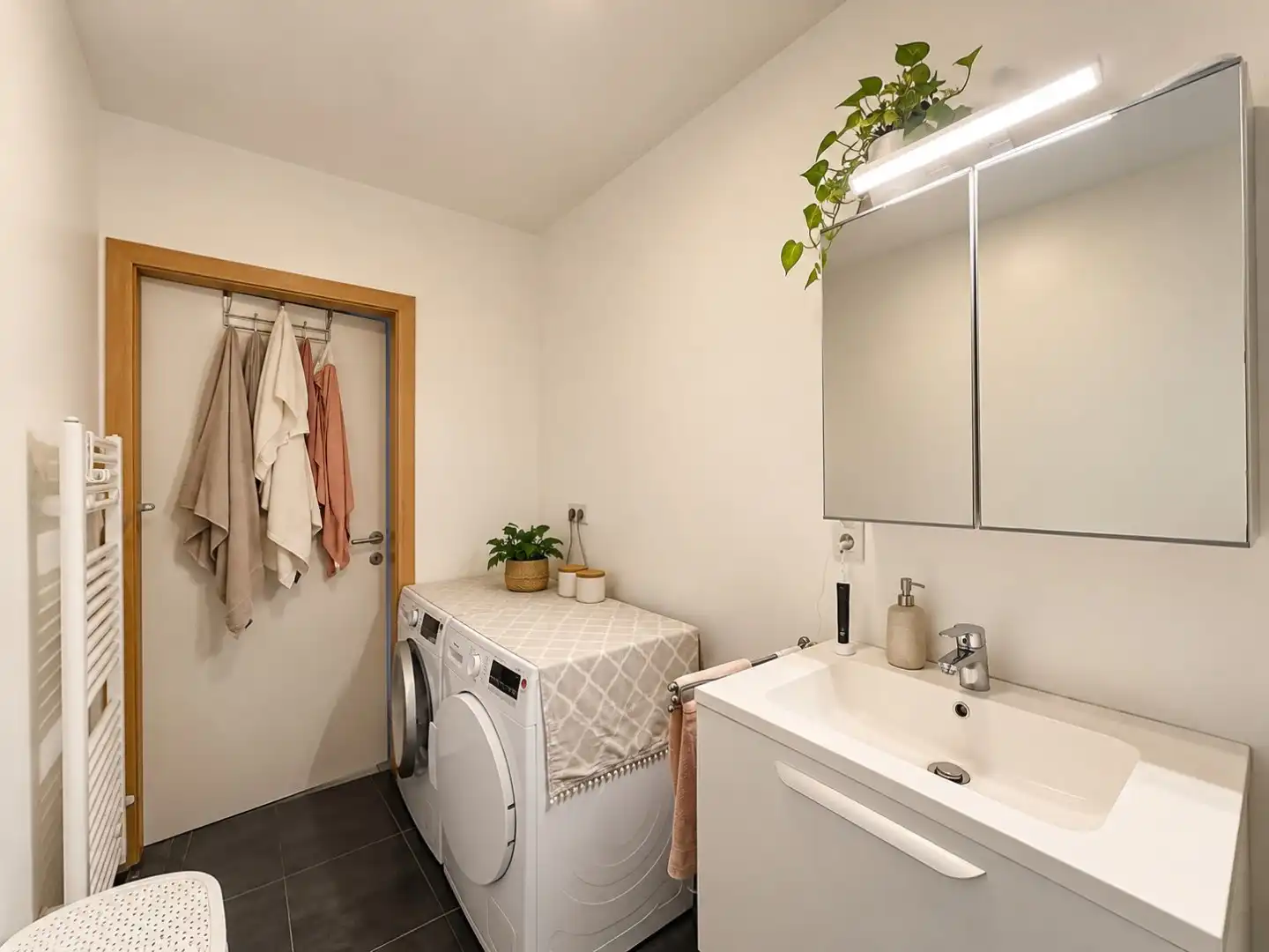 Ruim en energiezuinig duplexappartement met 3 slaapkamers en staanplaats in Wachtebeke foto 14