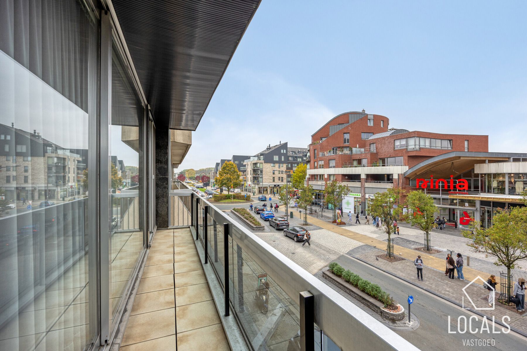 Mooi instapklaar appartement met garagebox in centrum Ninove foto 11